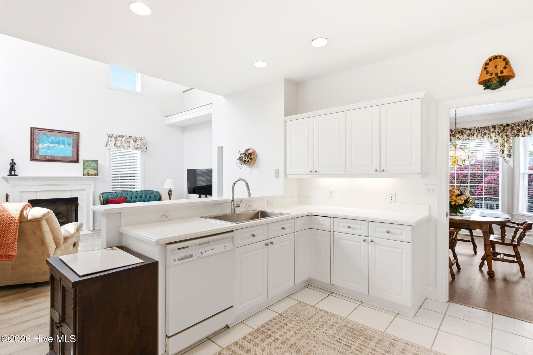 100564291 | Photo 22