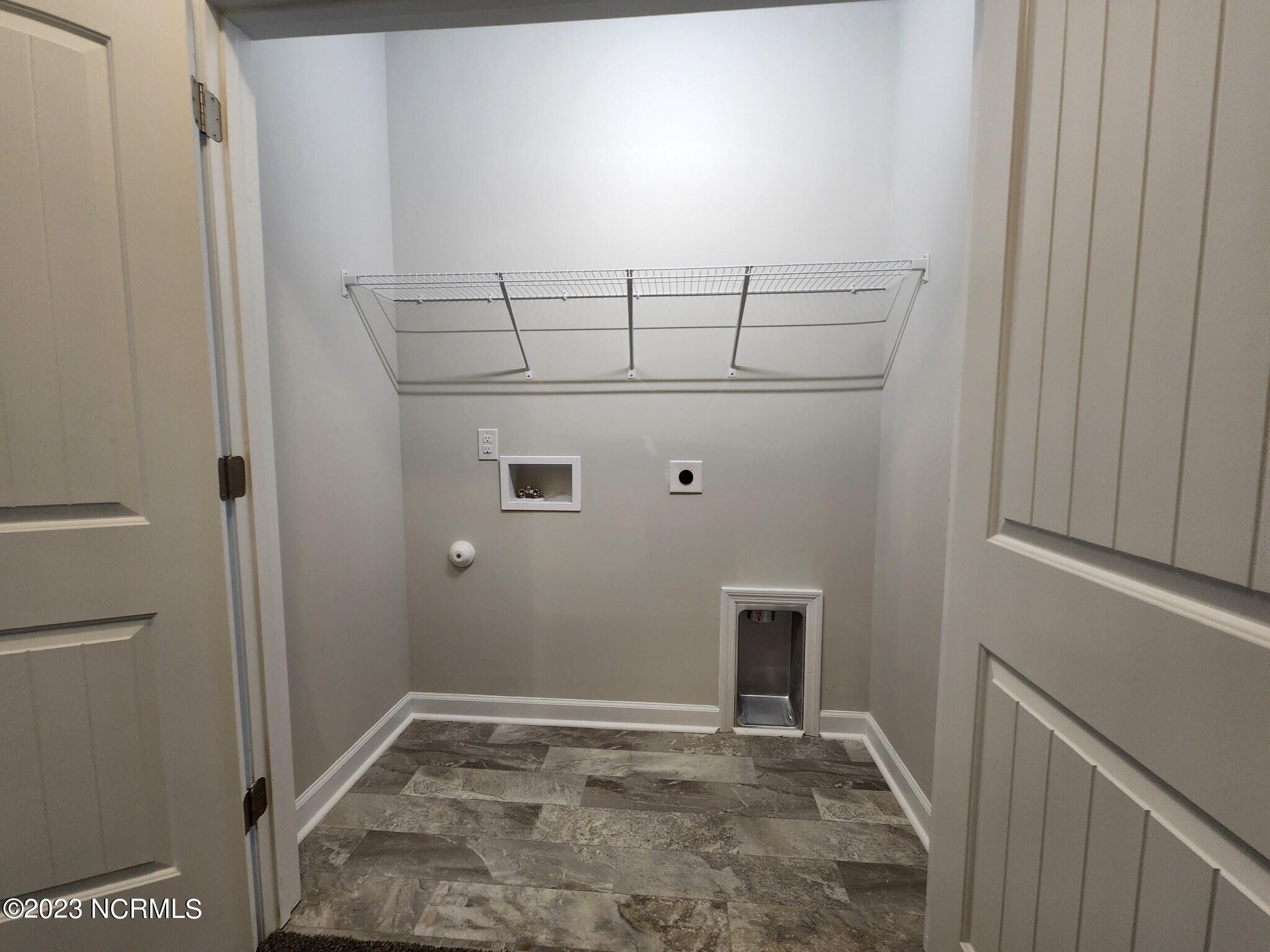 100524735 | Photo 25