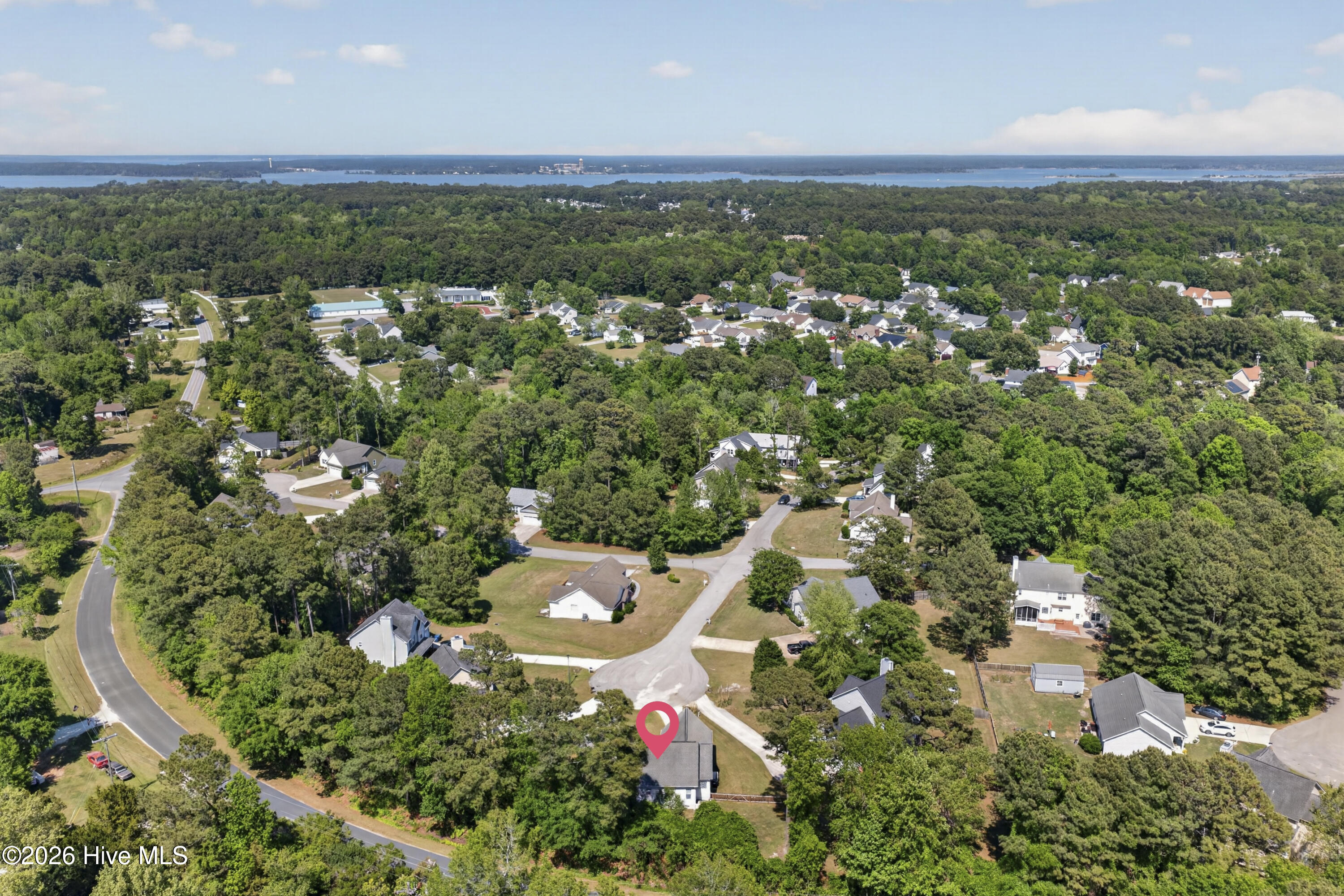 100570330 | Photo 51