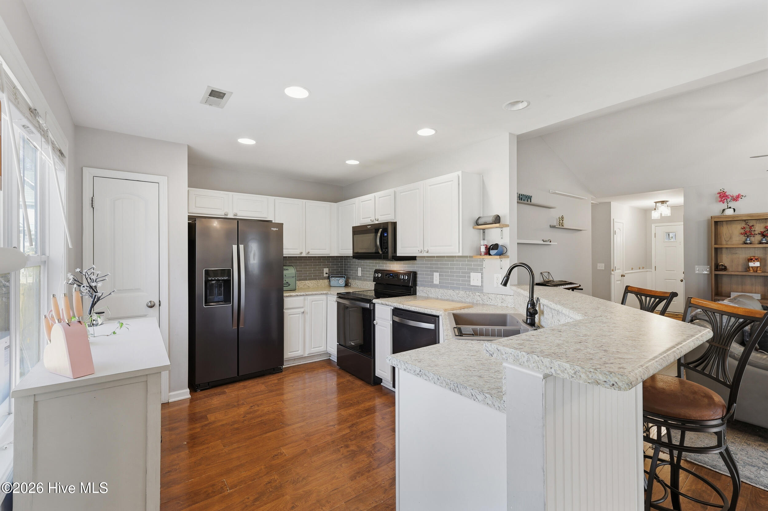 100554592 | Photo 13