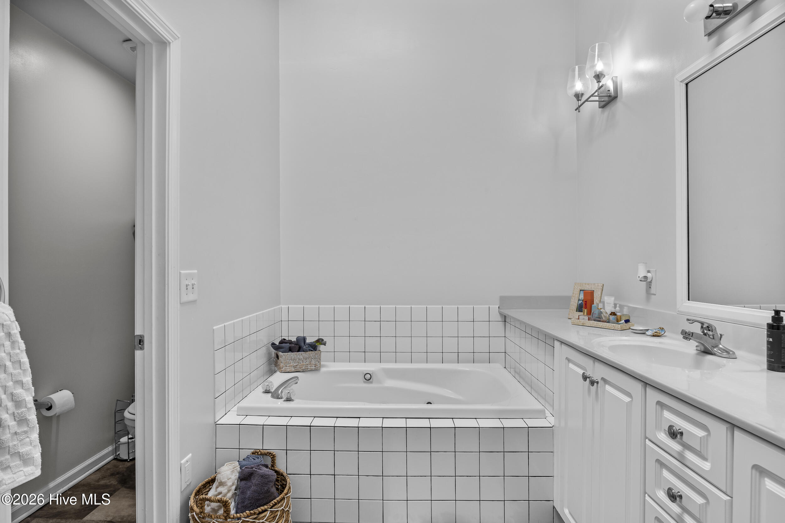 100552907 | Photo 30