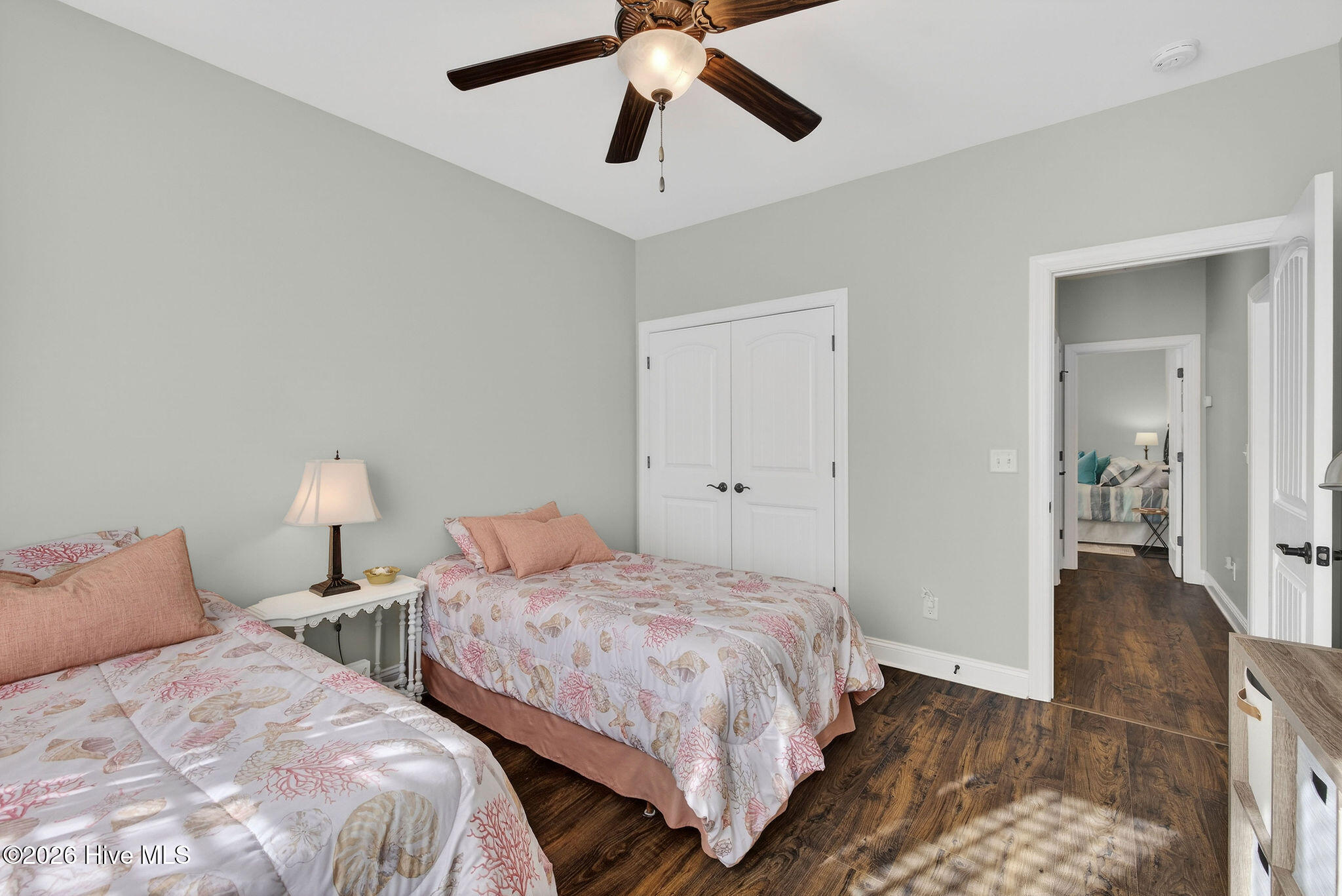 100558265 | Photo 32