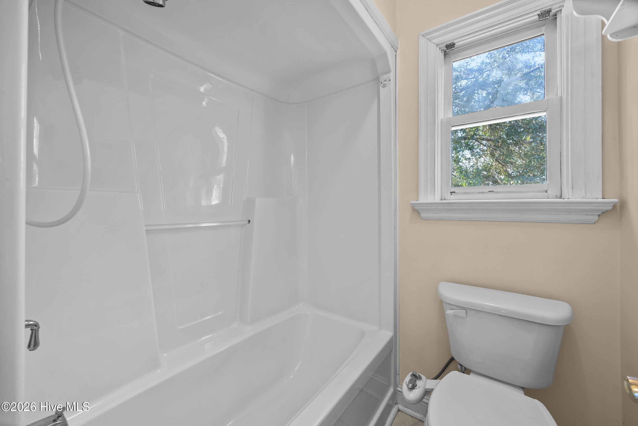 100554944 | Photo 39