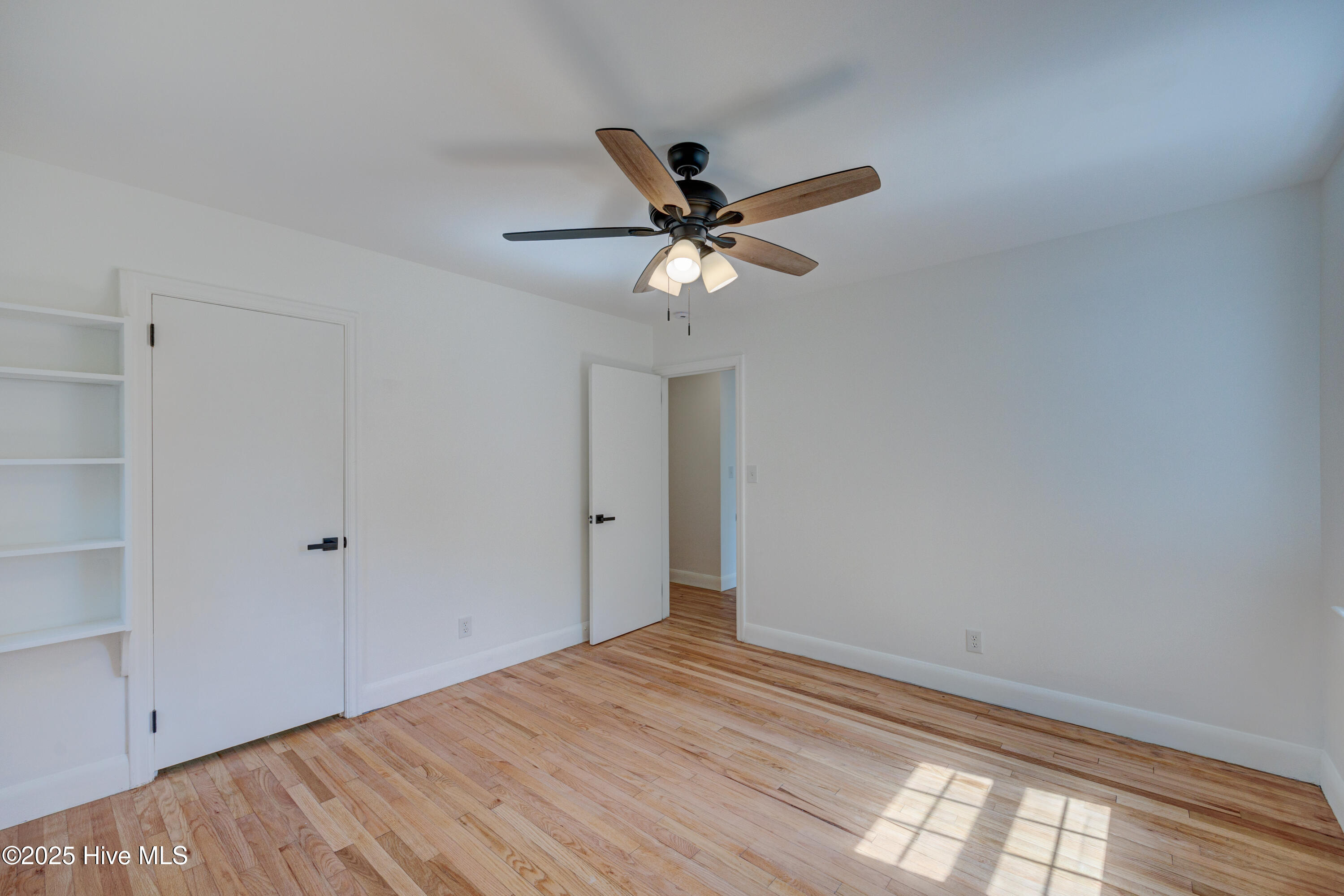 100531788 | Photo 41