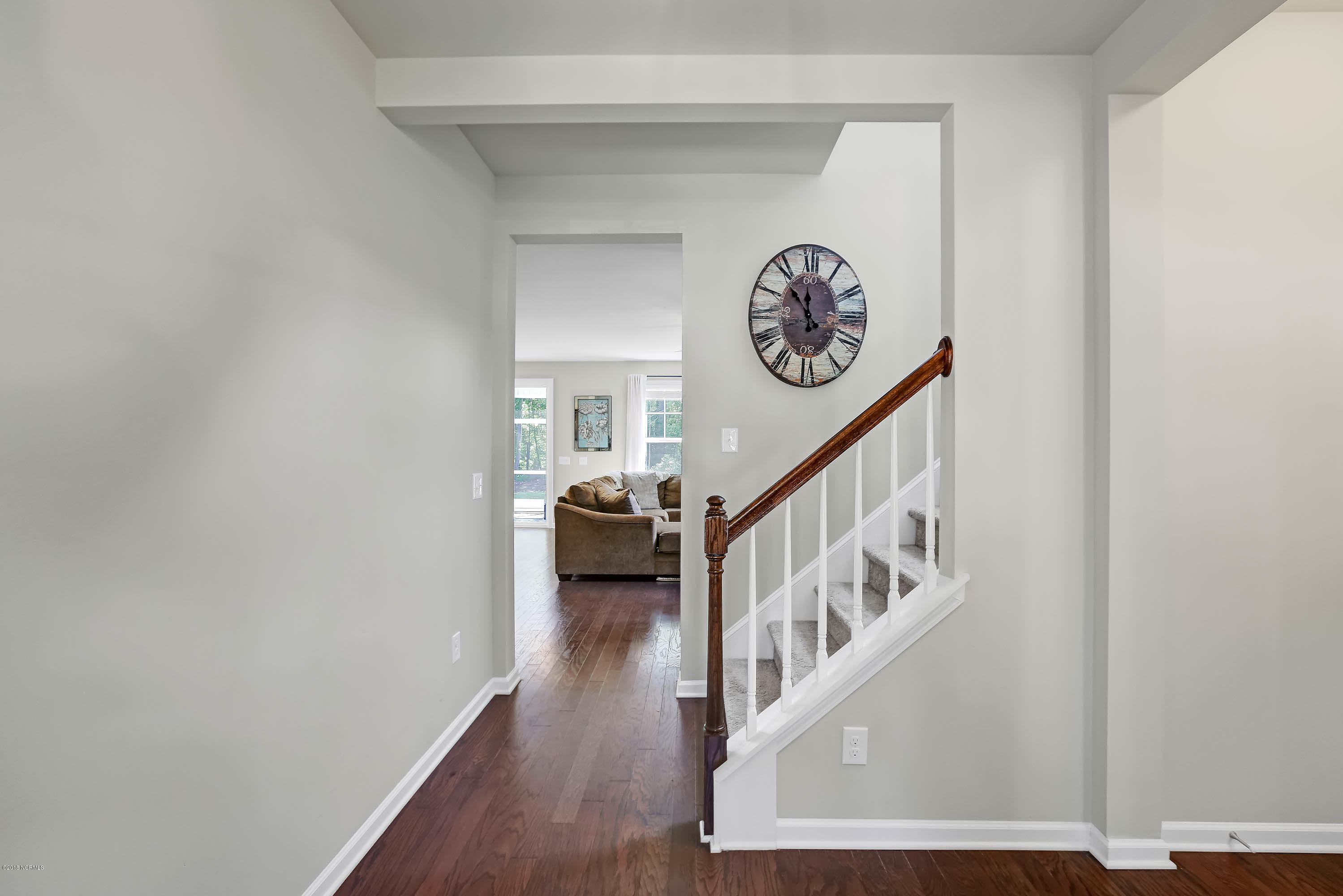 542EsthwaiteDrive-07