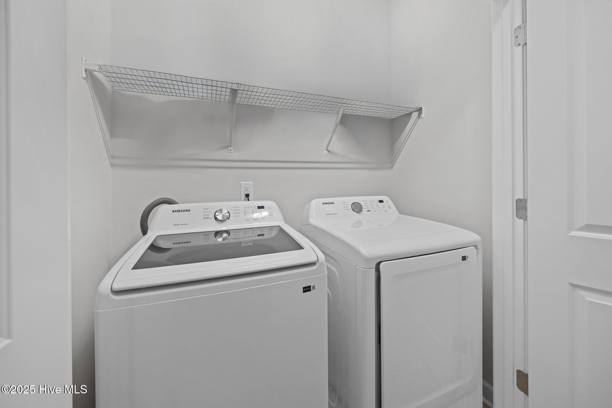 100557164 | Photo 18