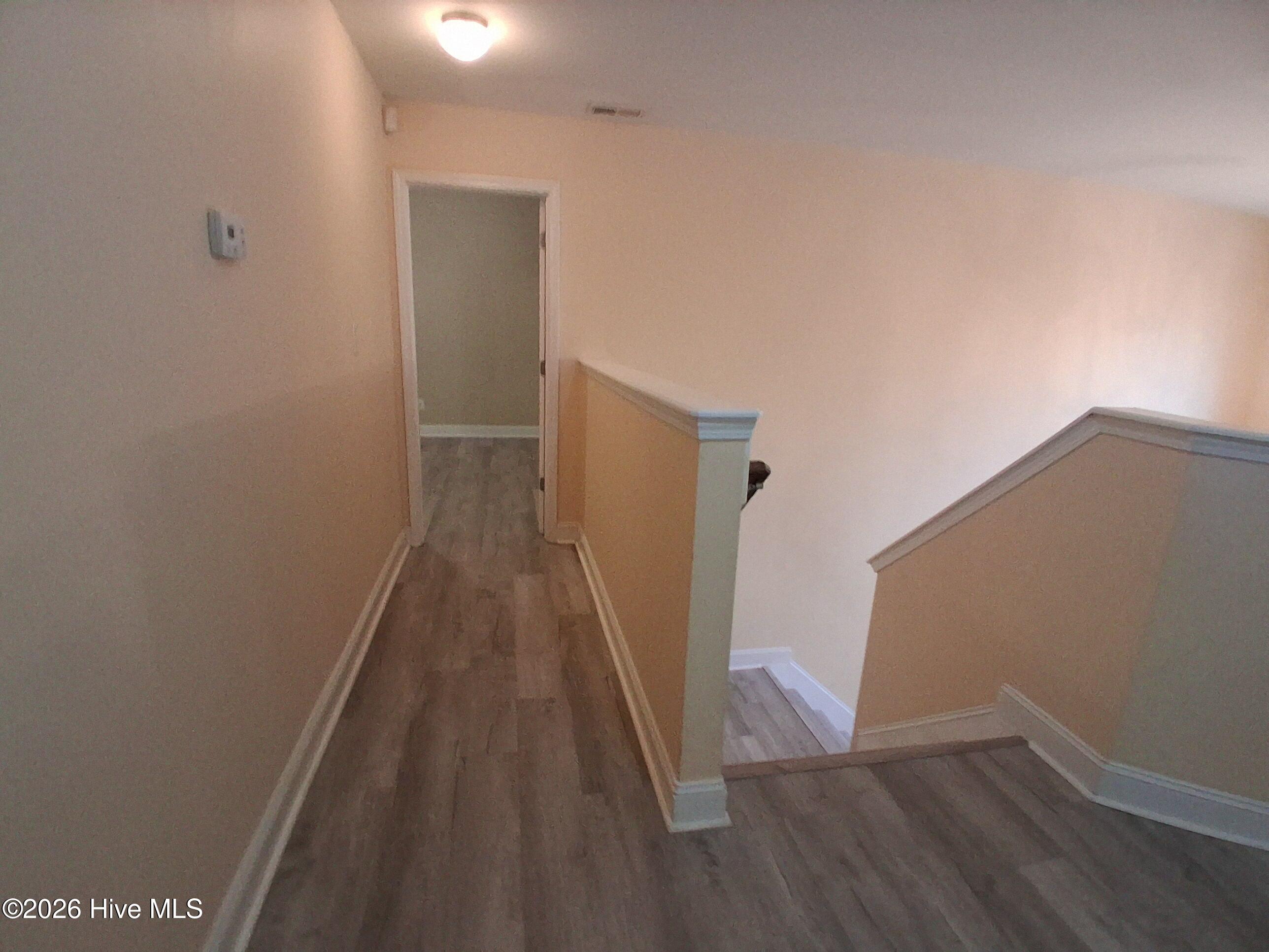 100504331 | Photo 36