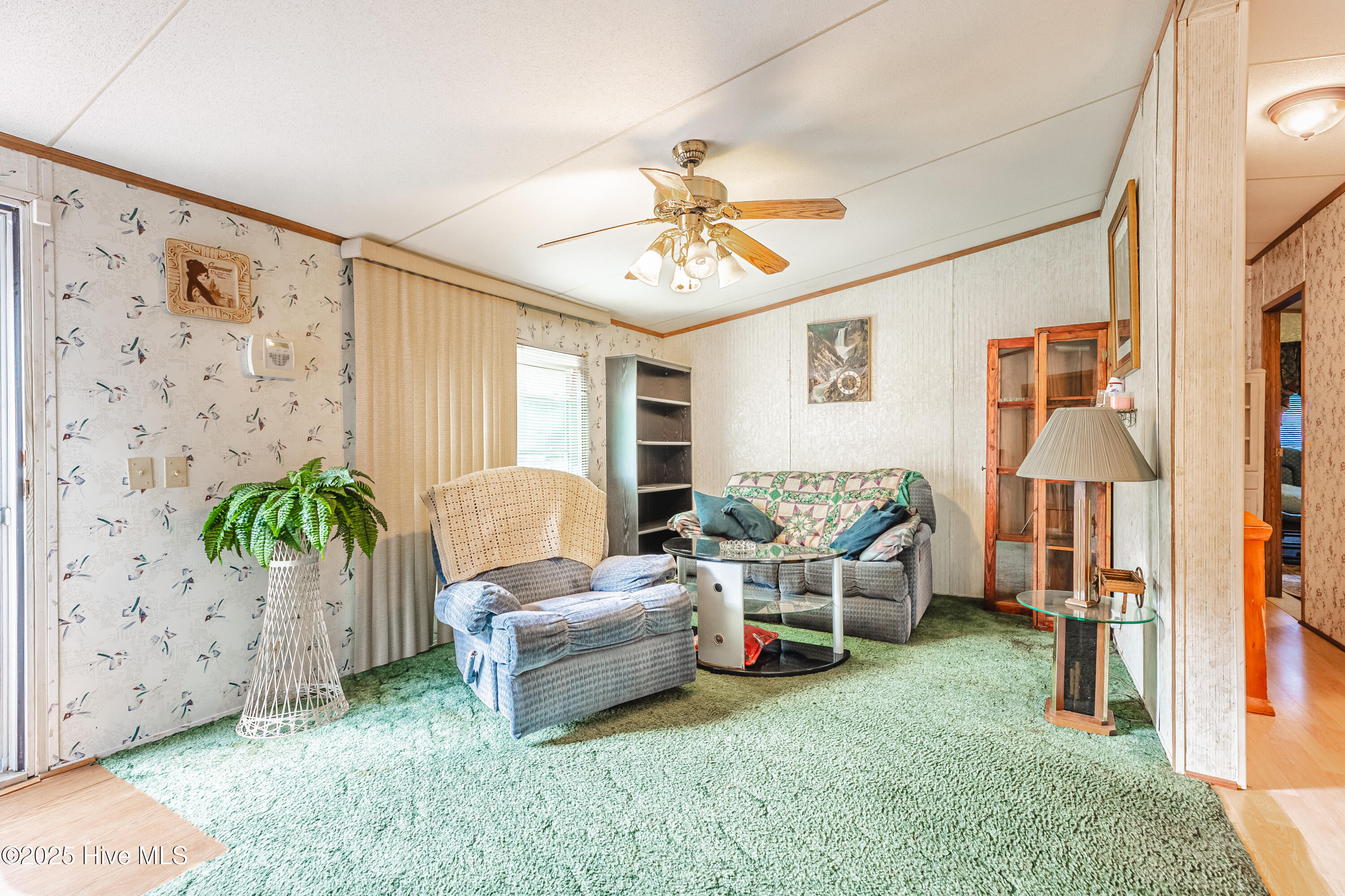 100543288 | Photo 15