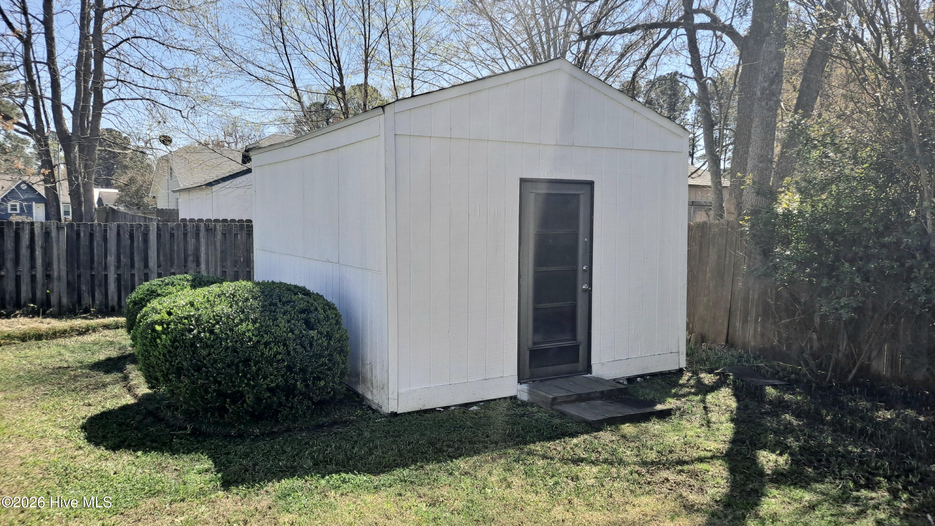 100562478 | Photo 22