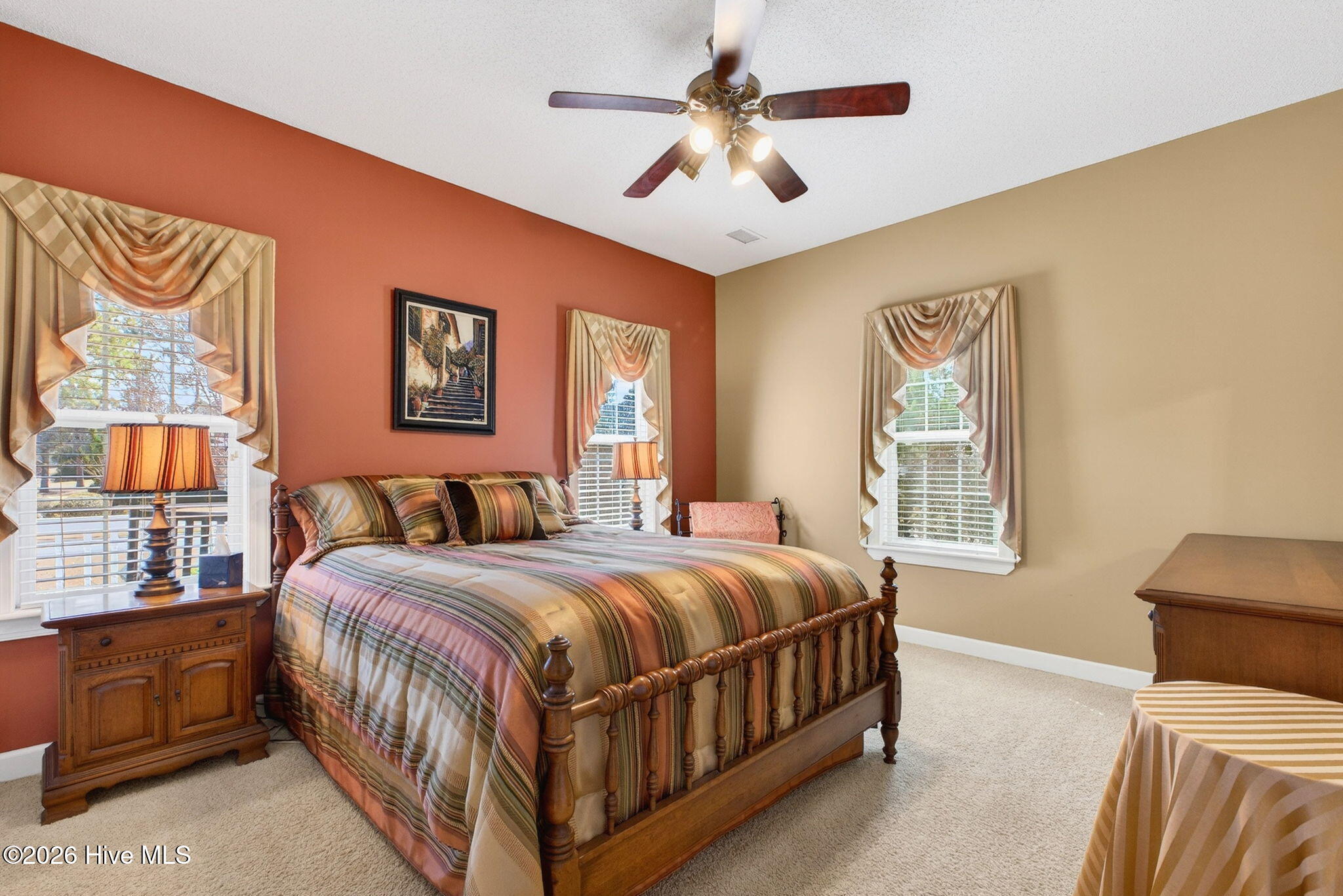 100557579 | Photo 25