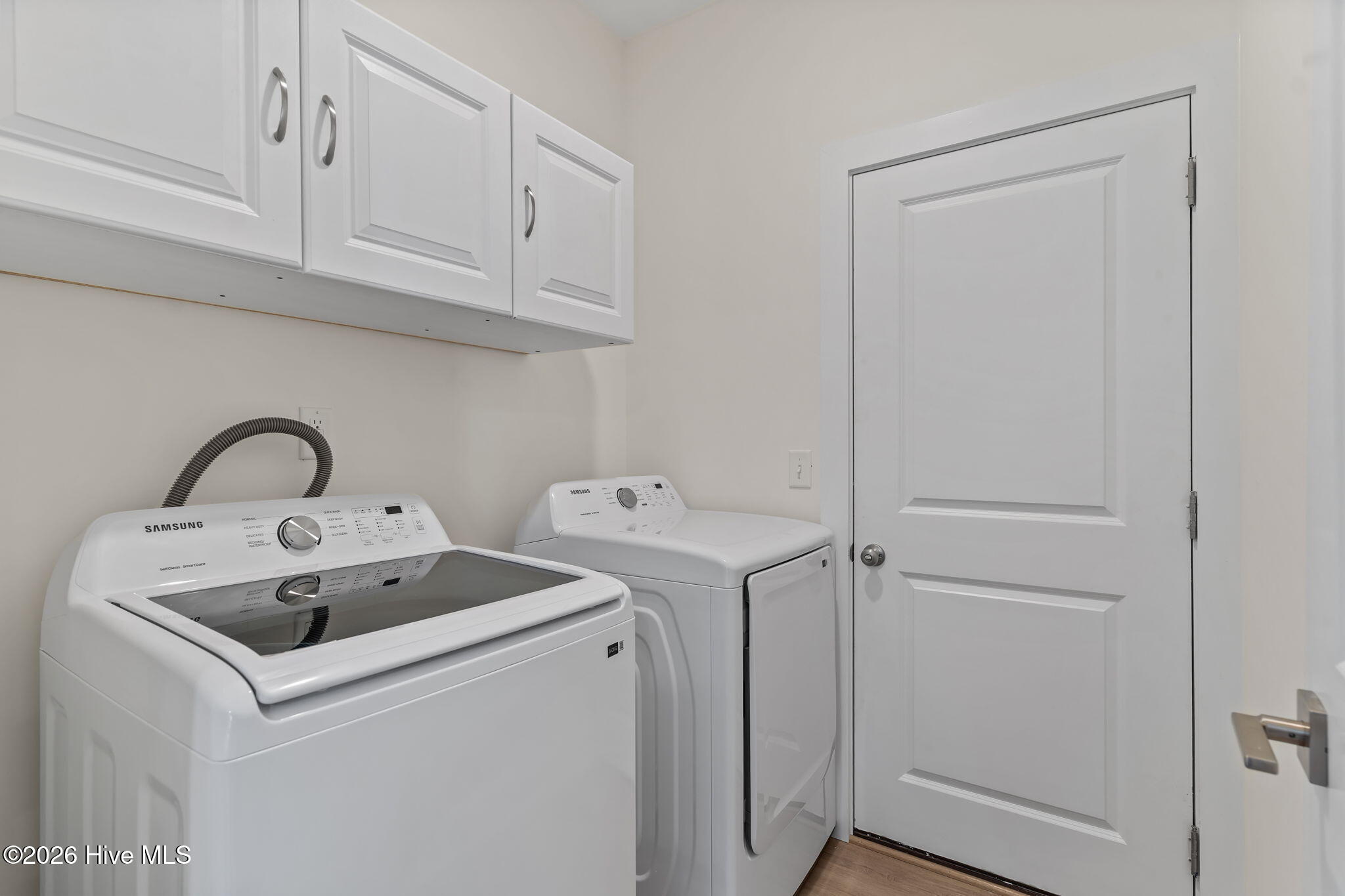 100558259 | Photo 40