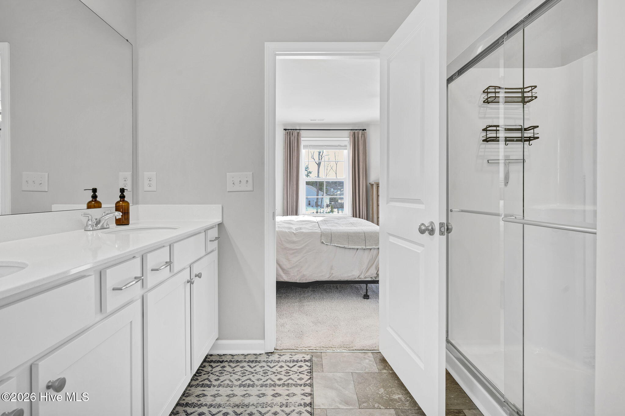 100552838 | Photo 19