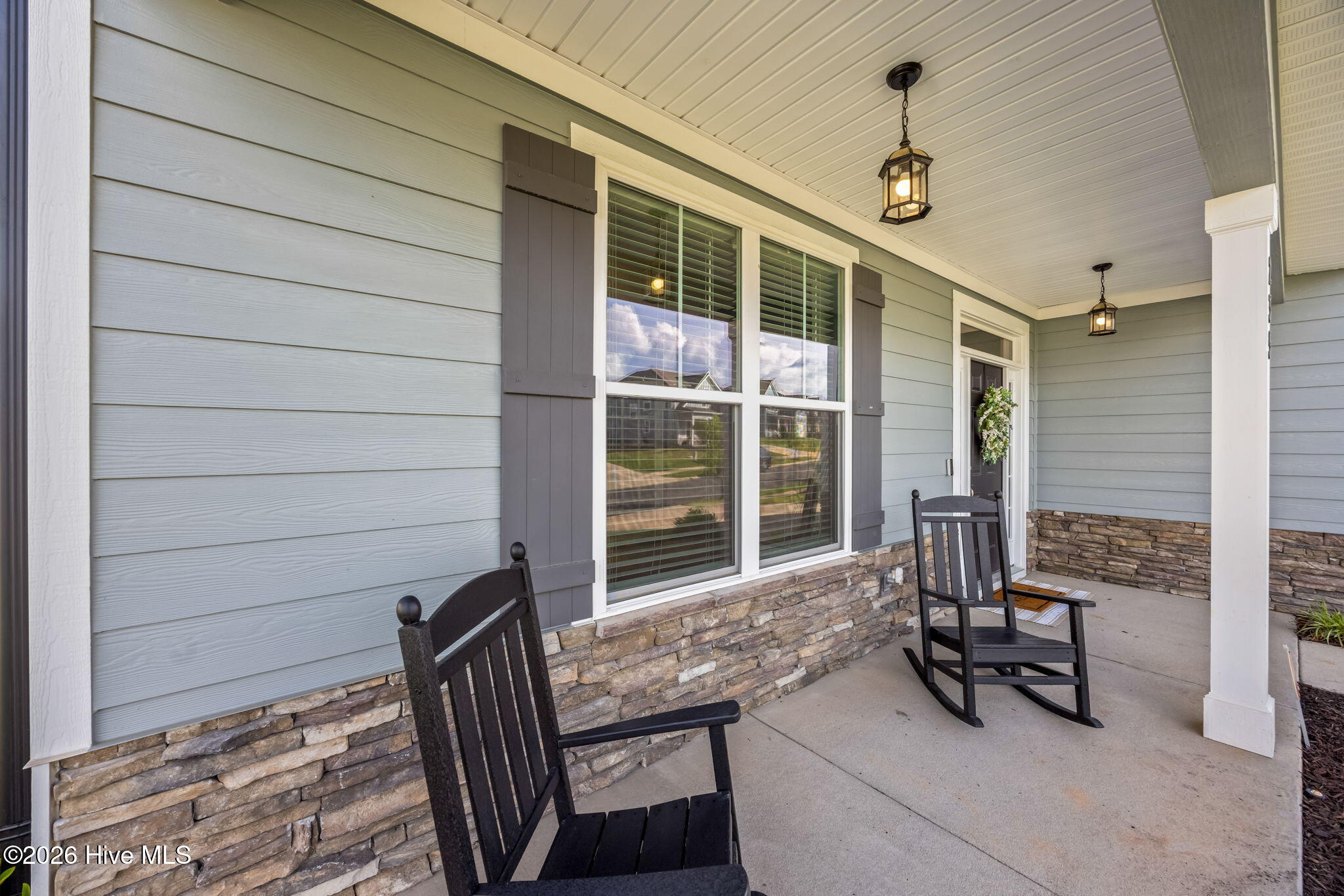 10-web-or-mls-235 Prominence Drive-54