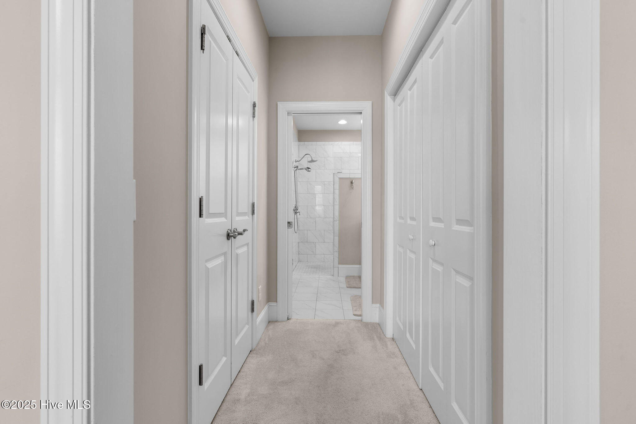 100540616 | Photo 34