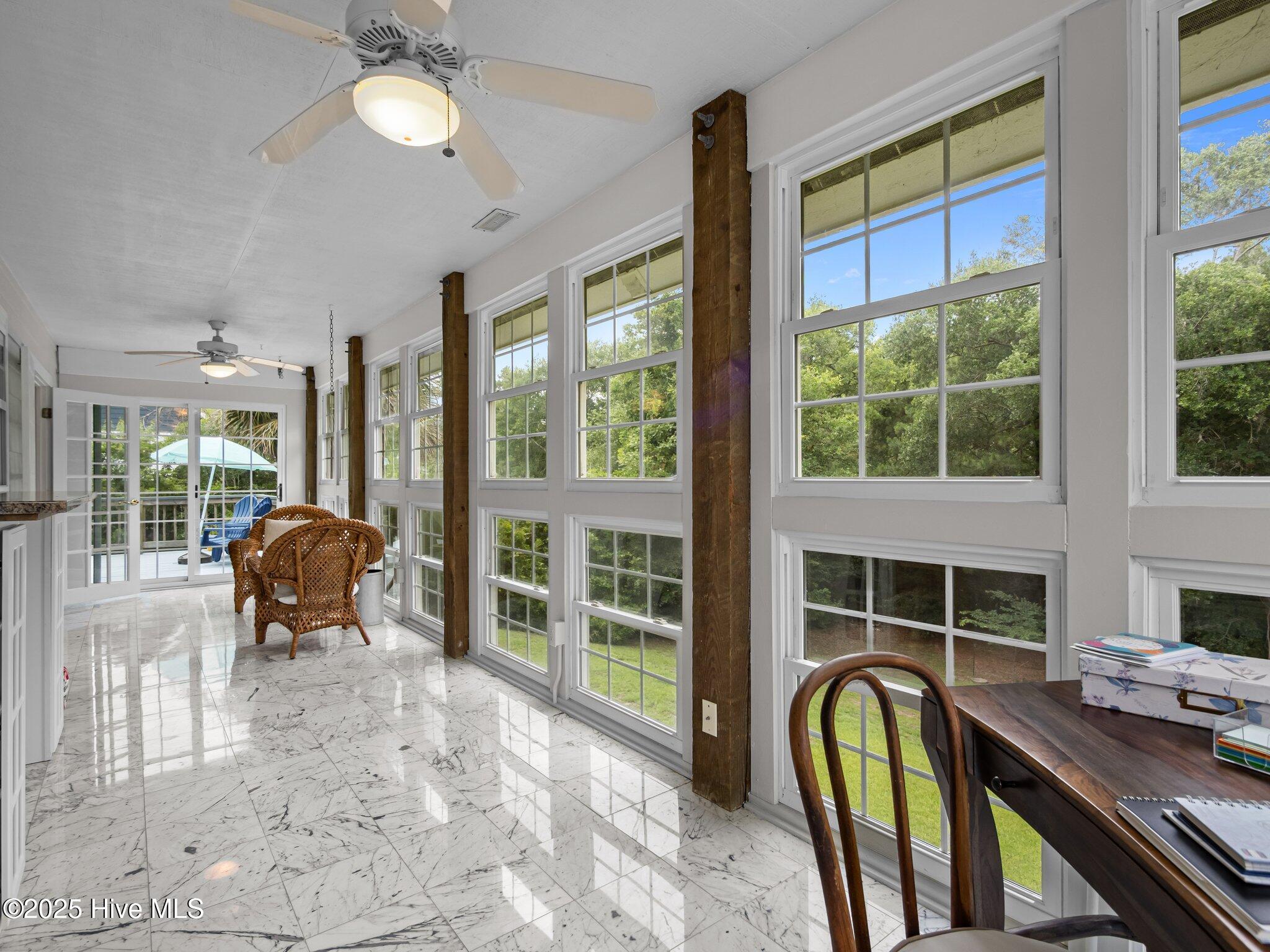 100513840 | Photo 16