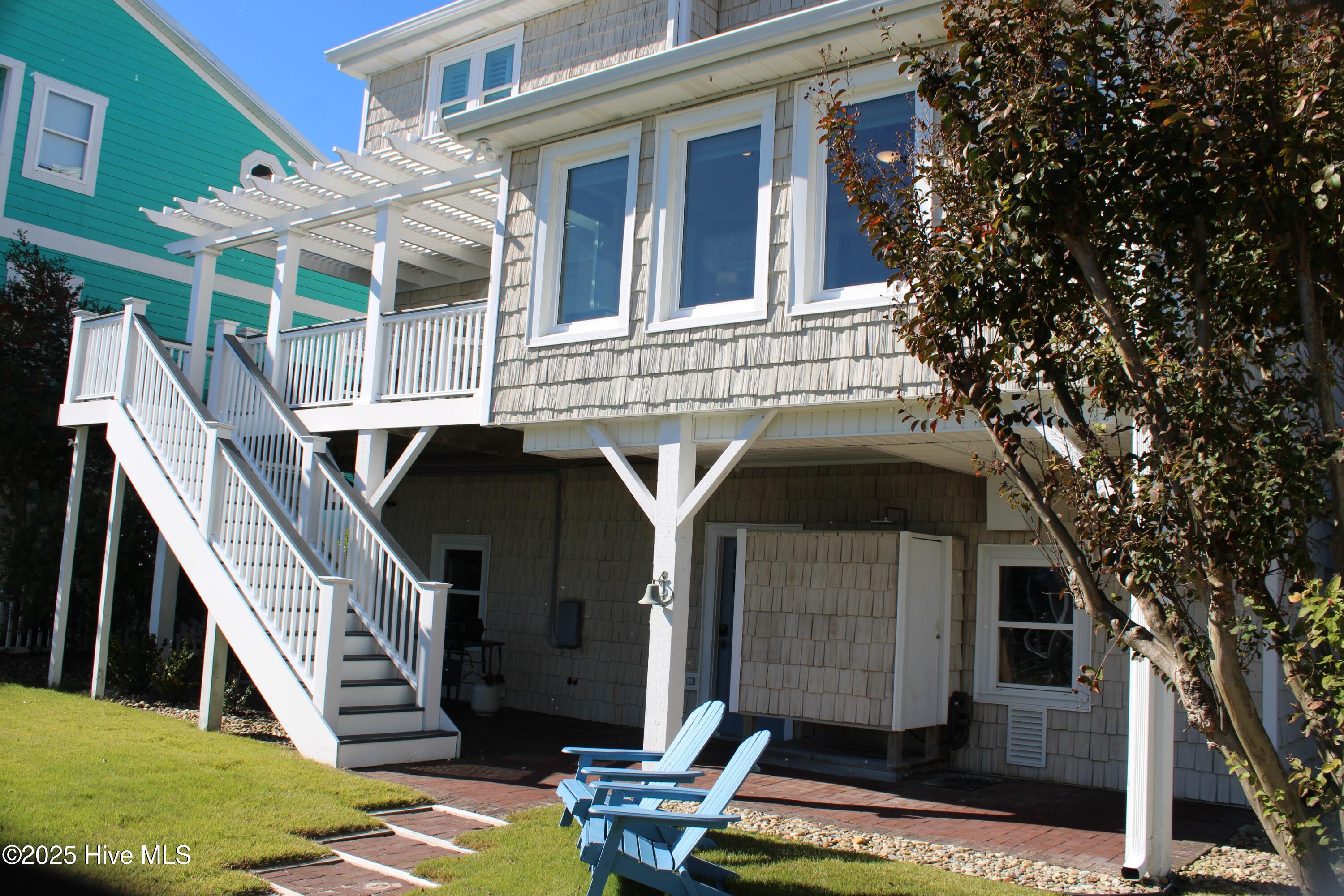 100557076 | Photo 39