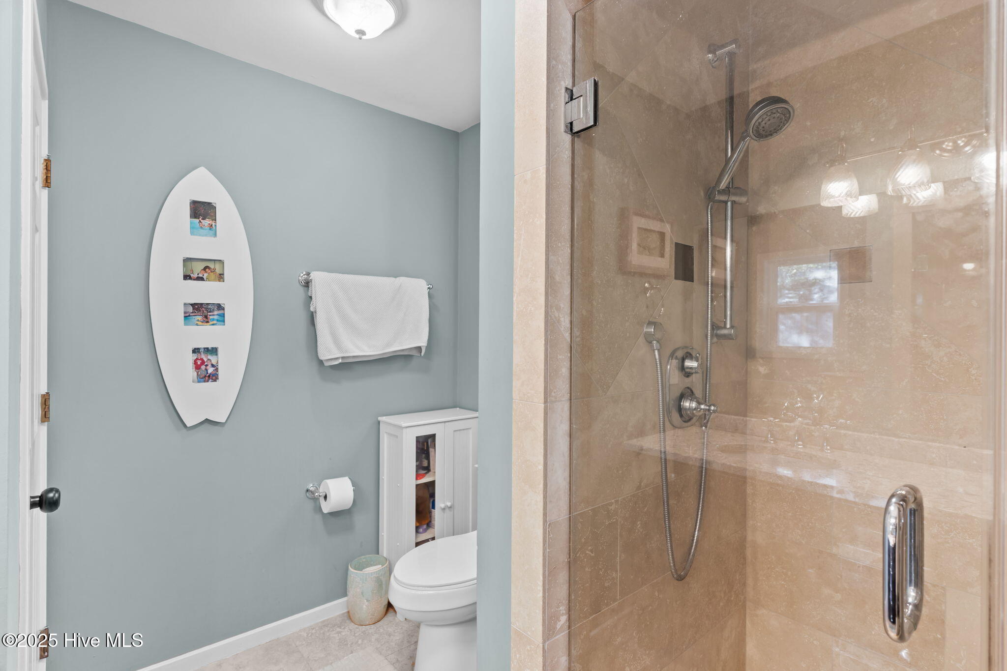 100537422 | Photo 33