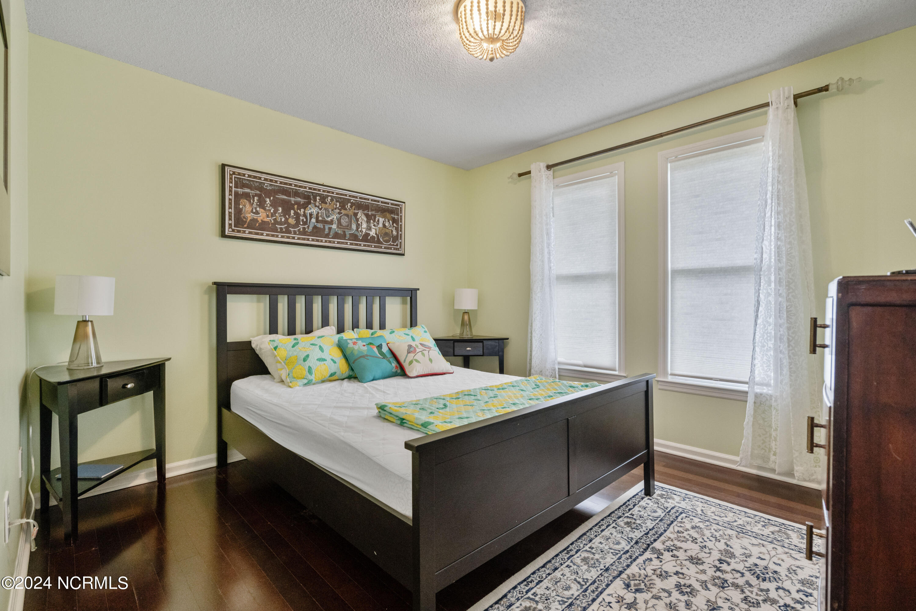 100560914 | Photo 41