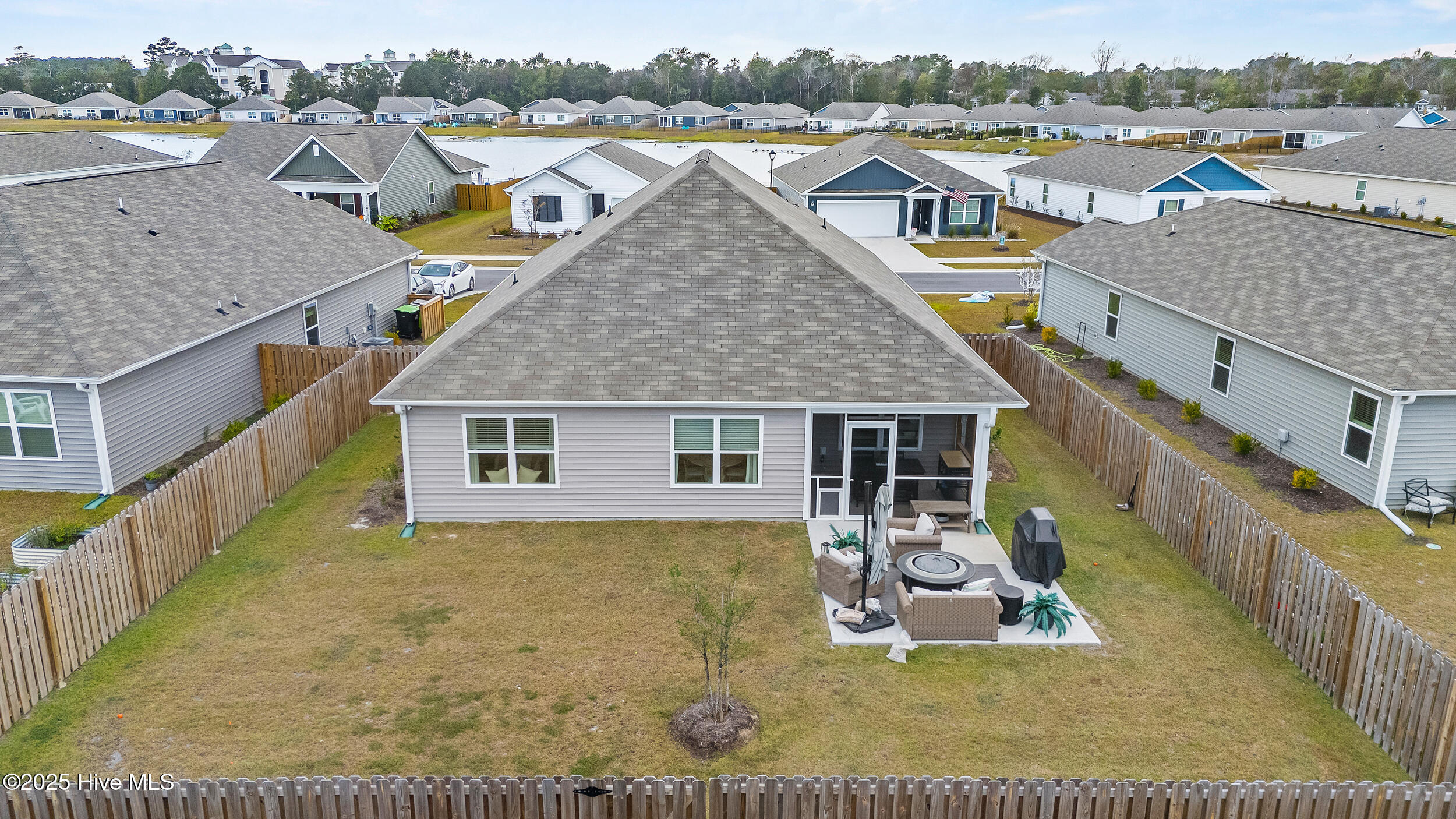 100533883 | Photo 42