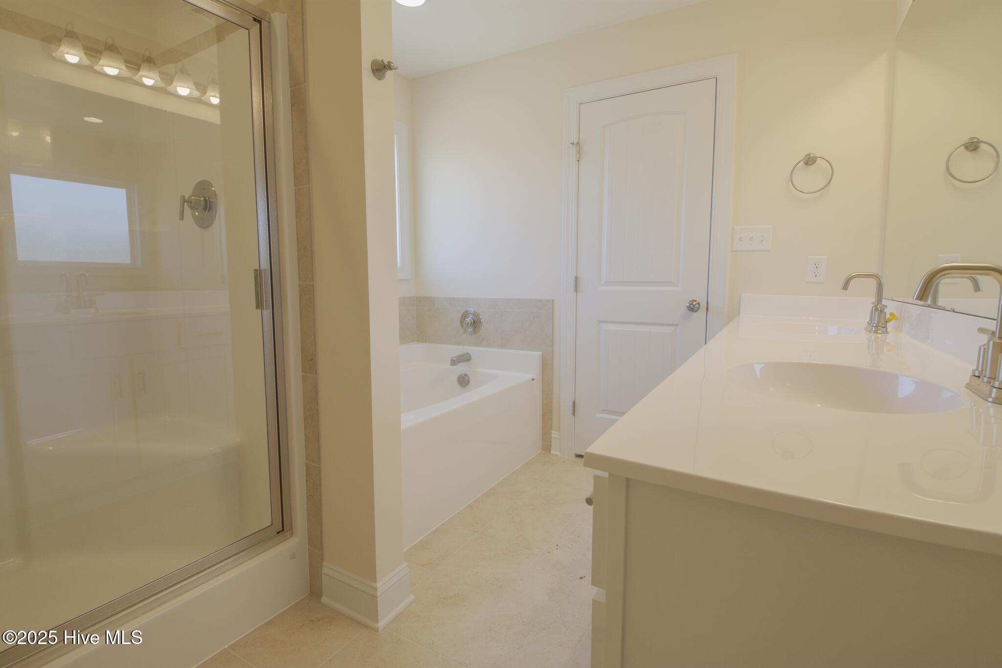 100503202 | Photo 18