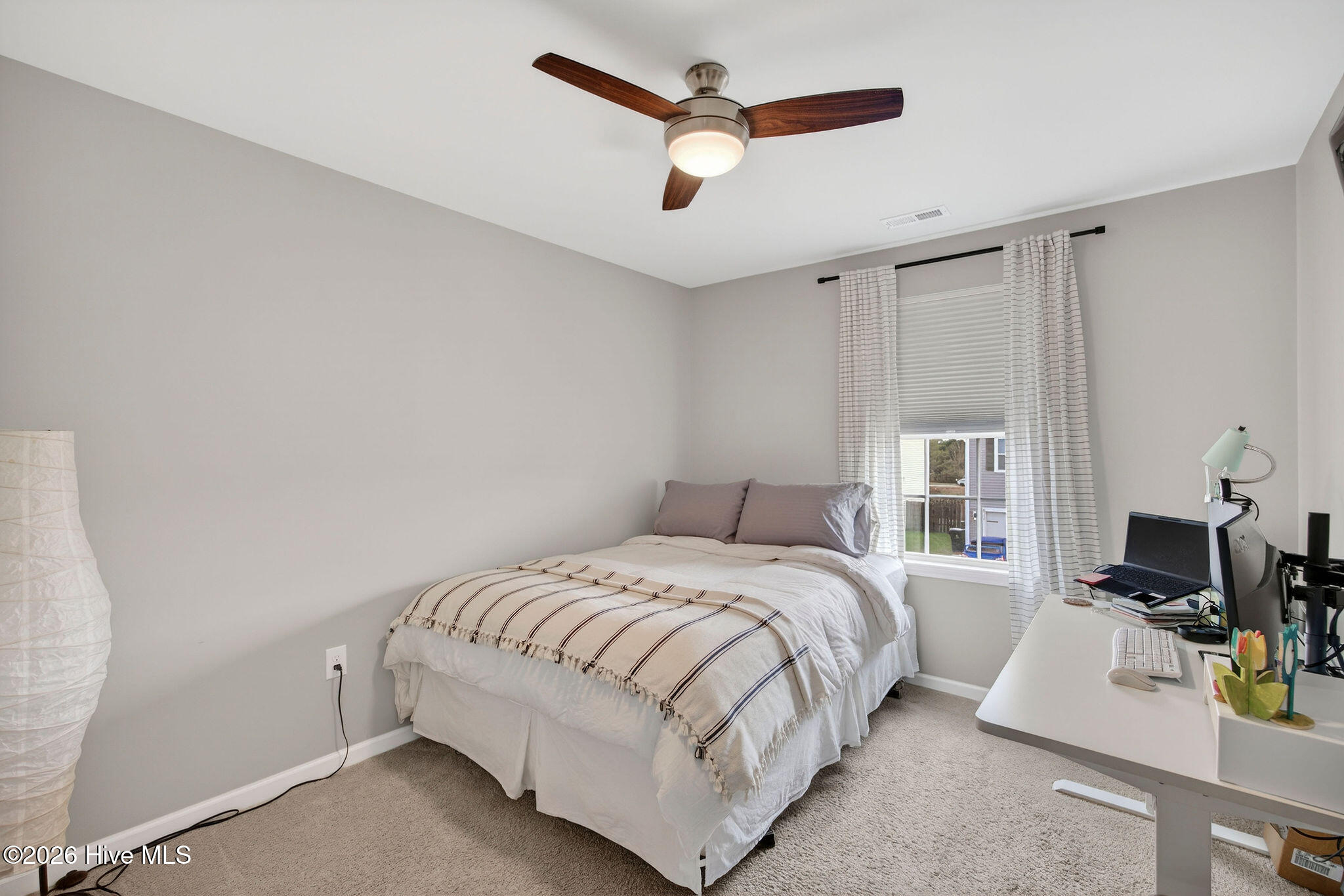 100562313 | Photo 39