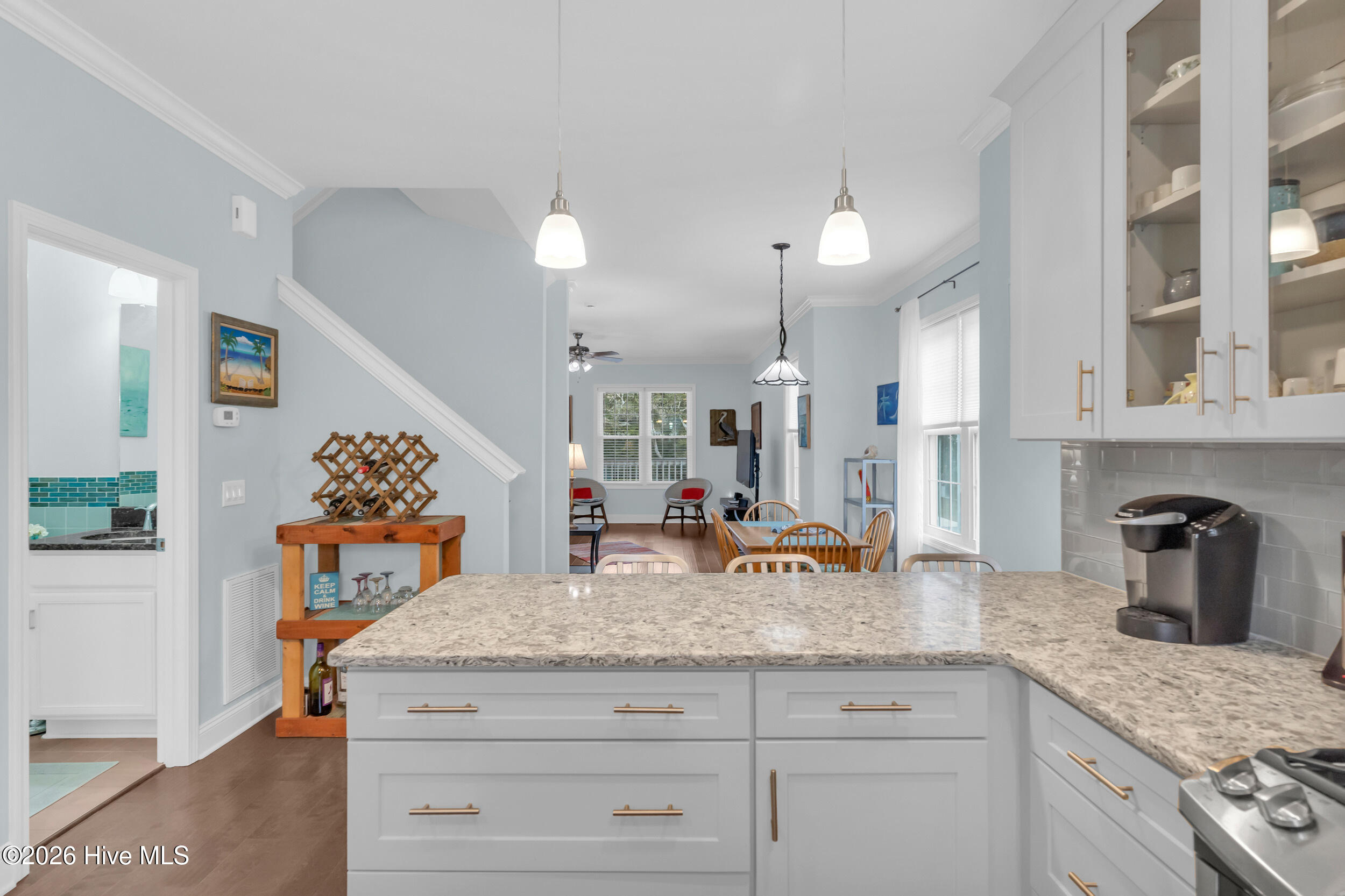 100550422 | Photo 11