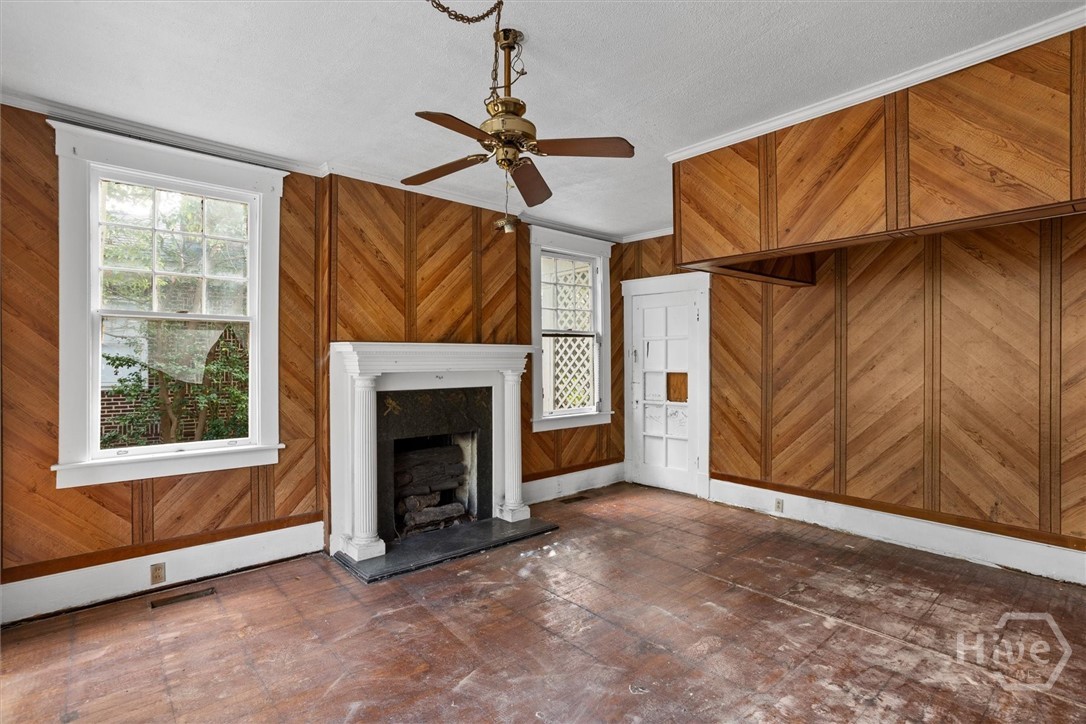 221 E 49th Street, Savannah, GA, 31405