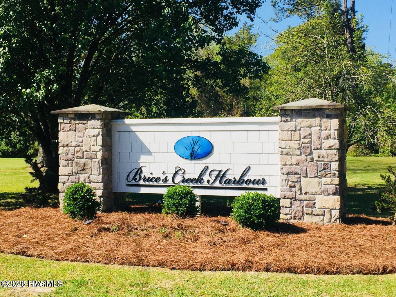 Exterior photo of 210 55 Shoreview Drive, New Bern, NC 28562. MLS: 100593945
