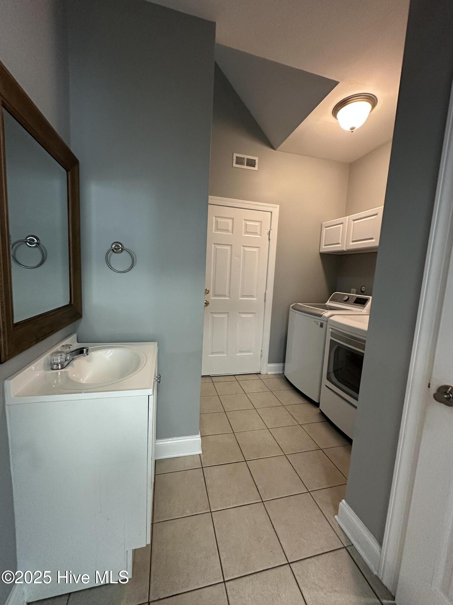 100524744 | Photo 37