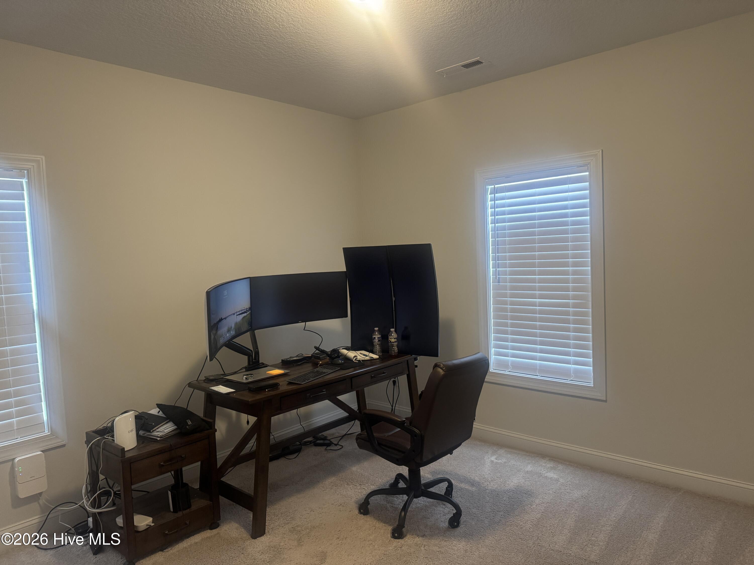 100555897 | Photo 11