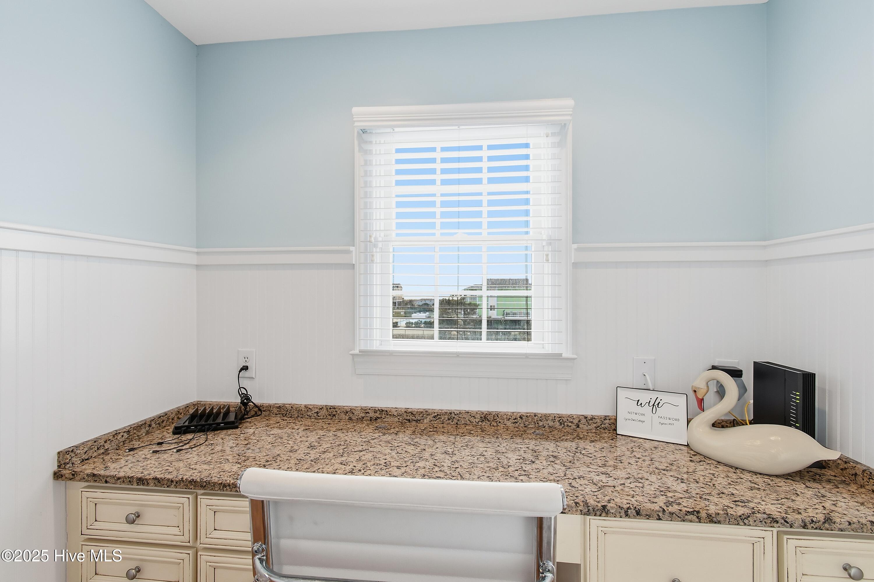 100541969 | Photo 49