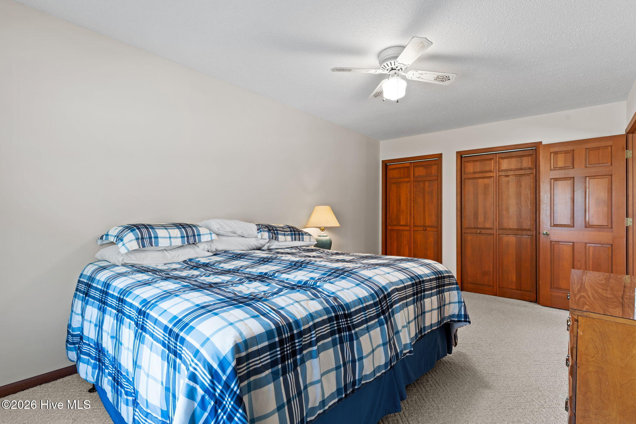 100549085 | Photo 29