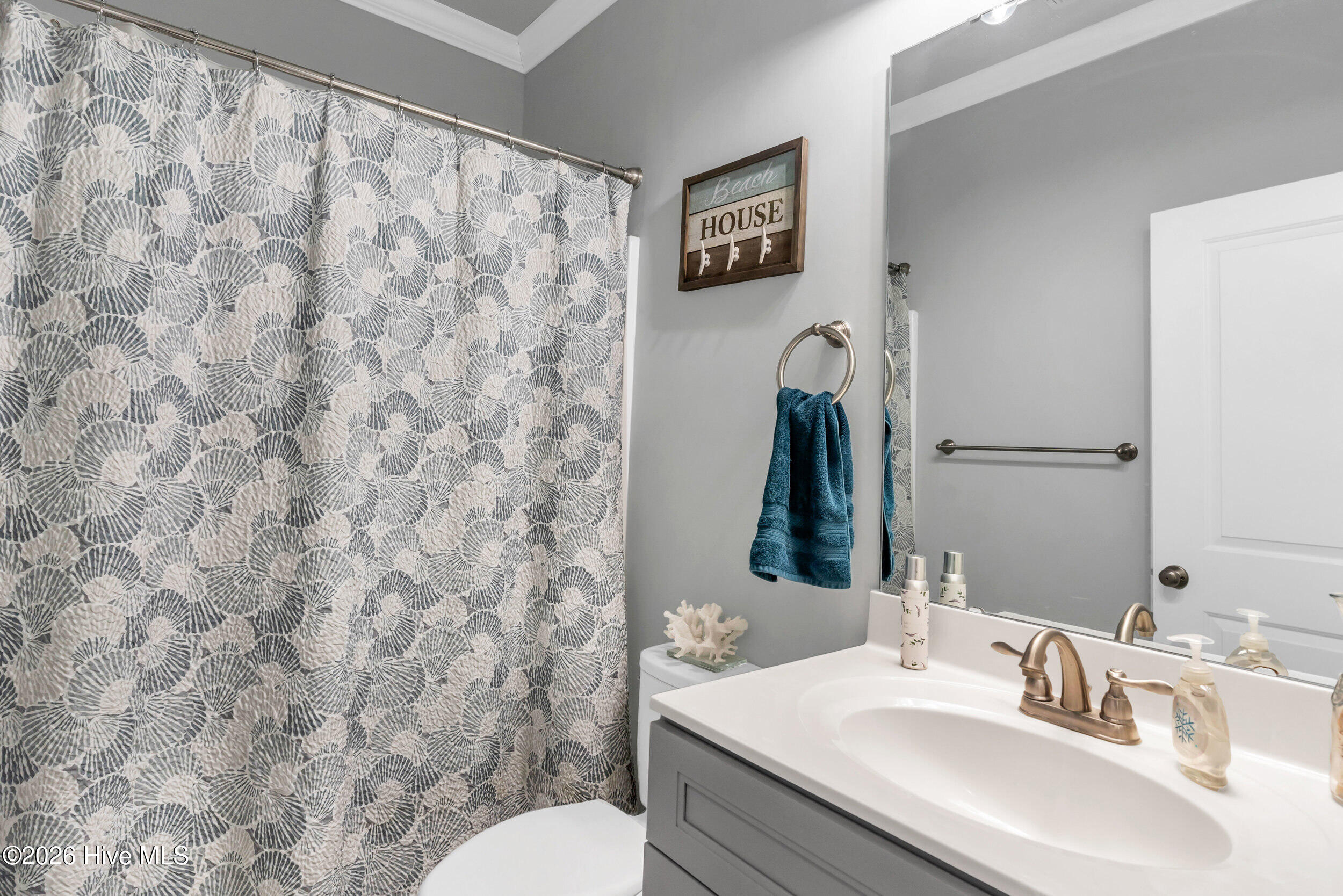 100553033 | Photo 22