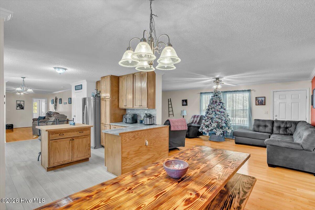 100549997 | Photo 18