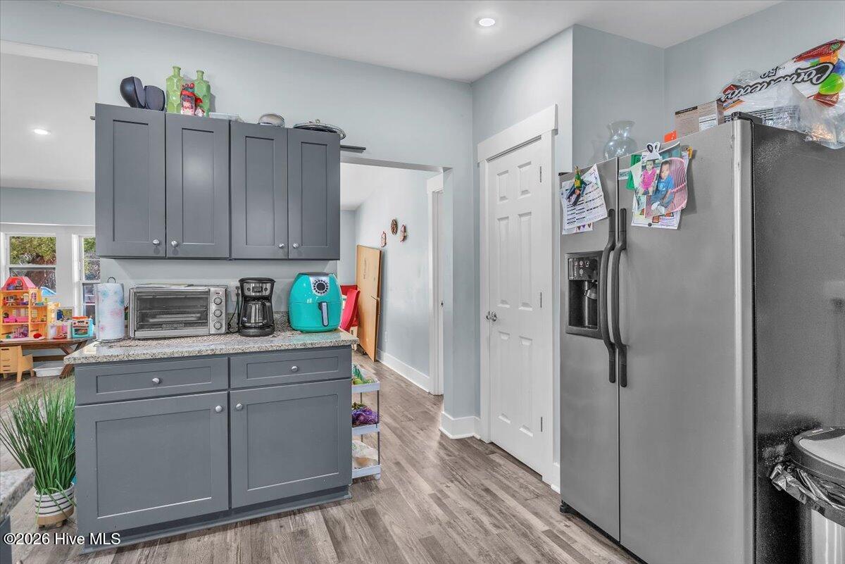 100548793 | Photo 18