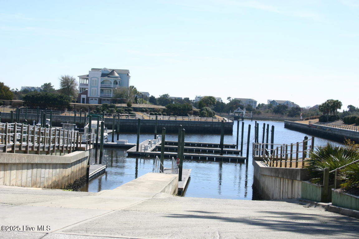 100493964 | Photo 54