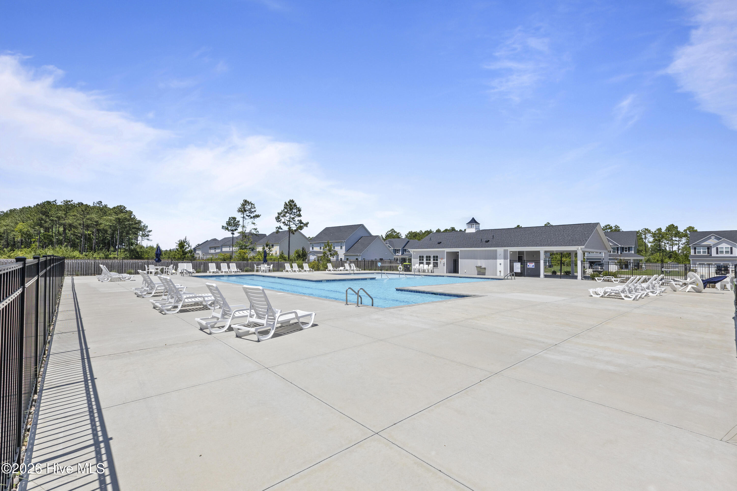 100555022 | Photo 30