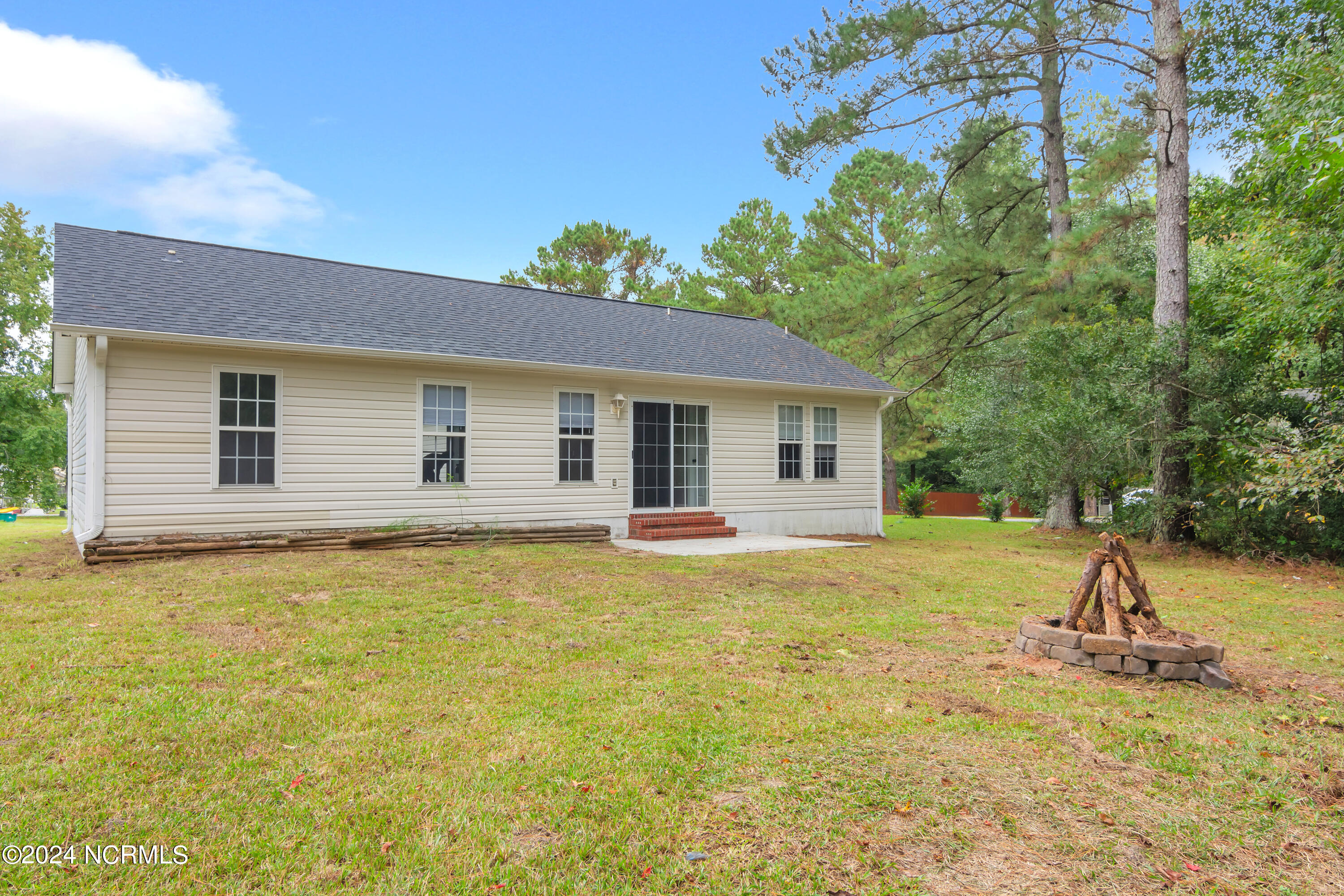 100544101 | Photo 22