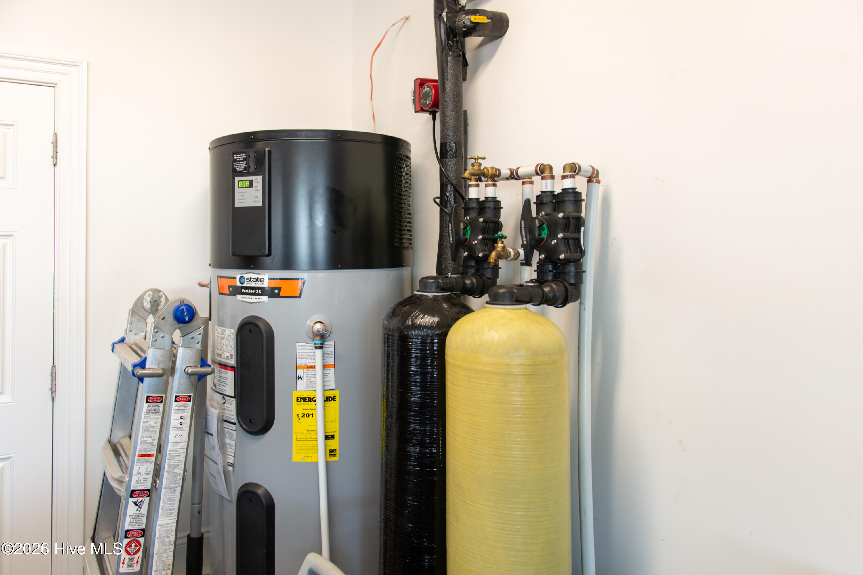 100560299 | Photo 92