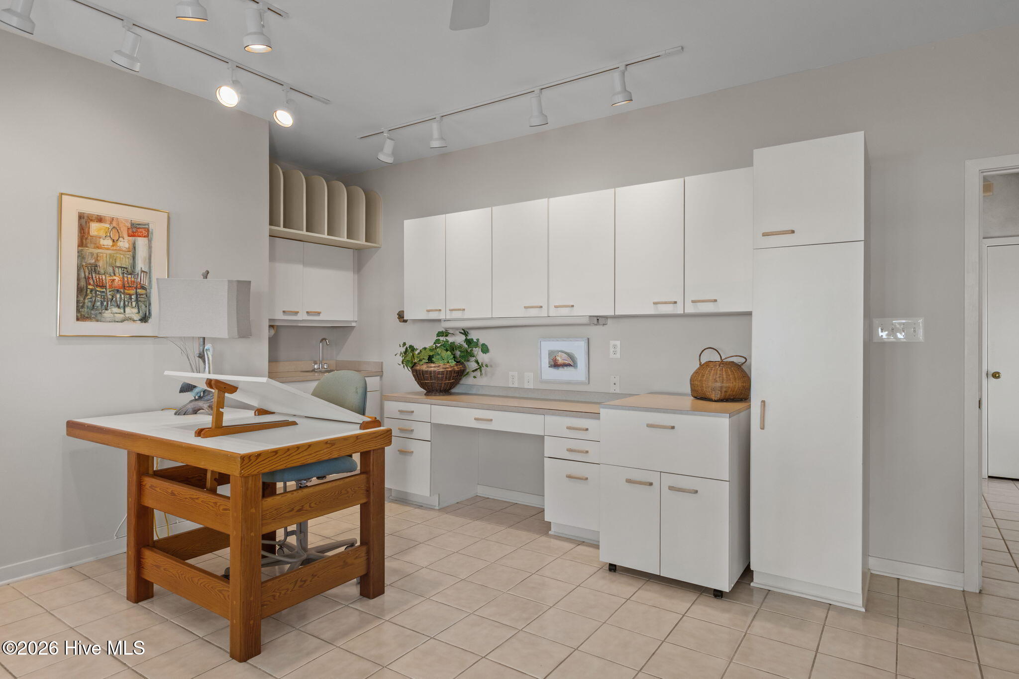 100564648 | Photo 19