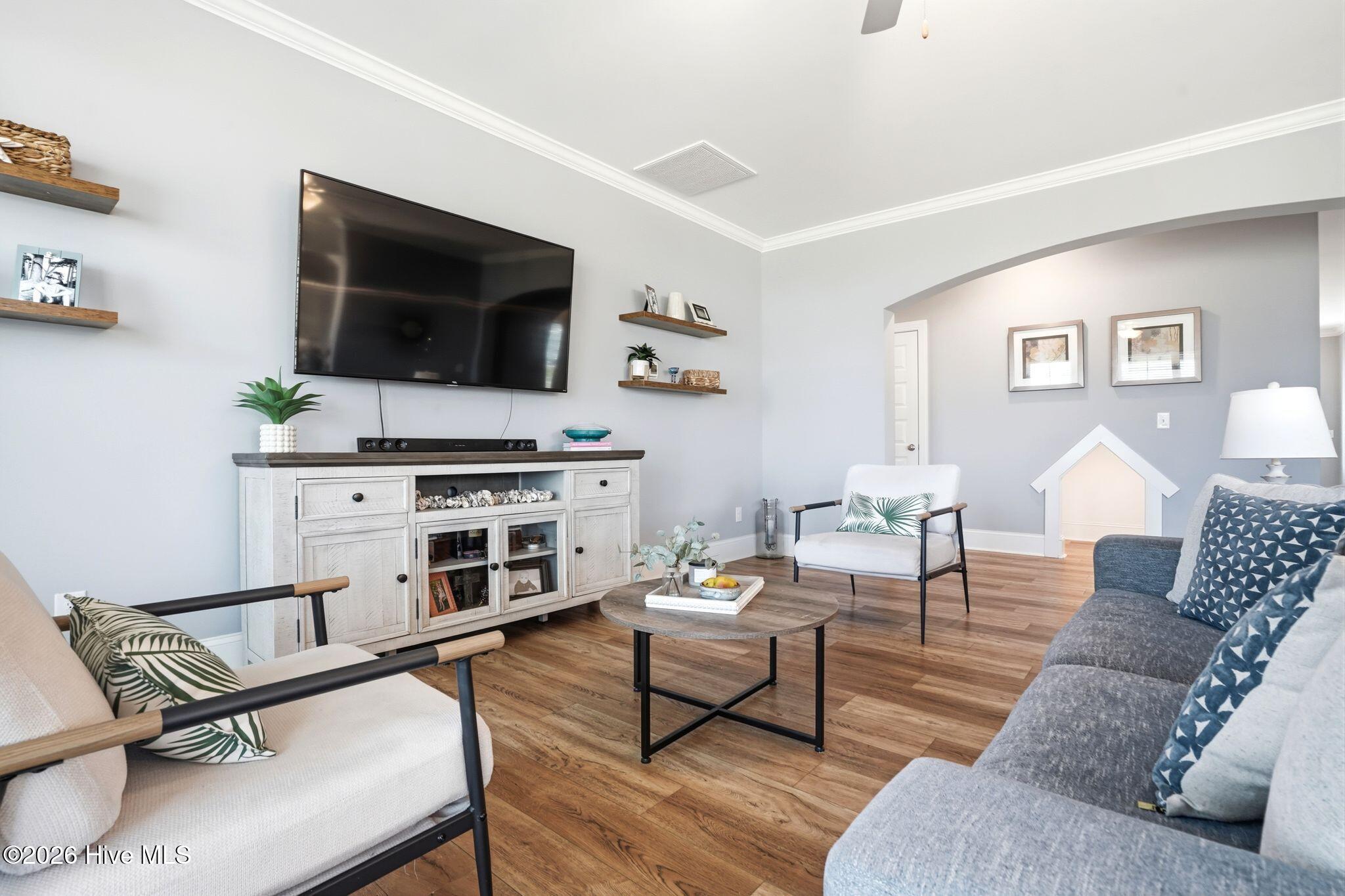 100563287 | Photo 16