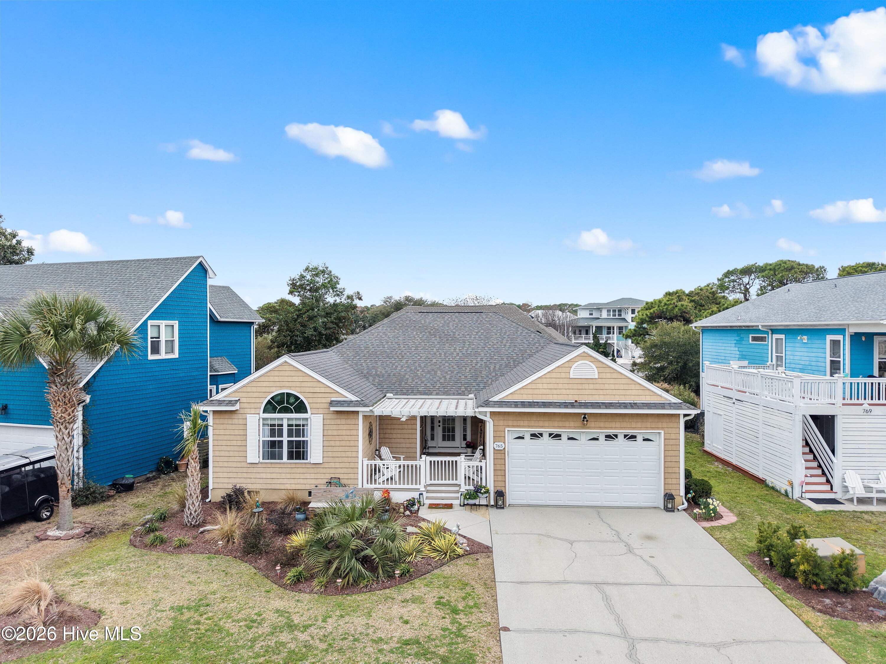 100558104 | Photo 13