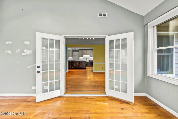 9314 Doris Drive,Oriental