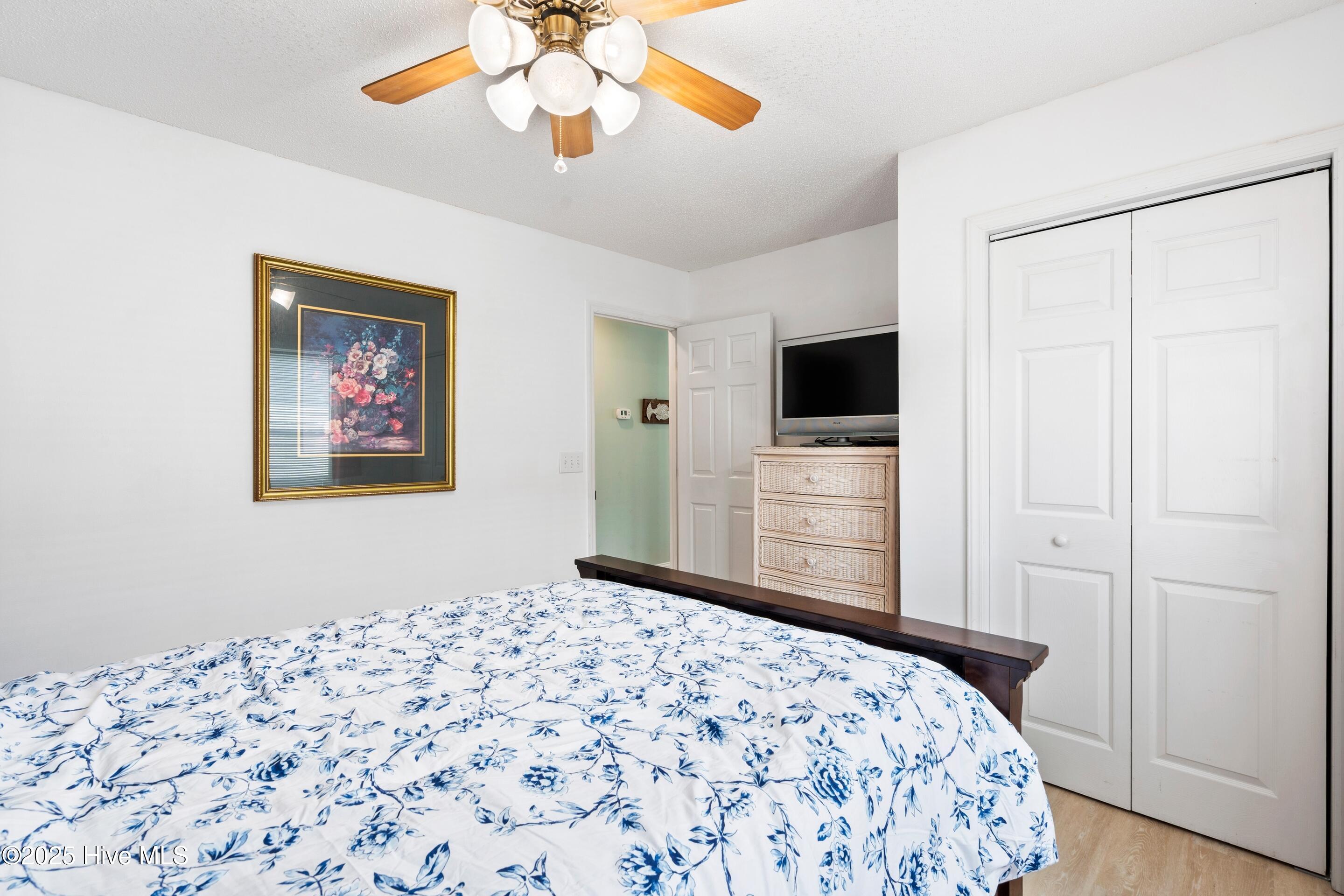 100521733 | Photo 23