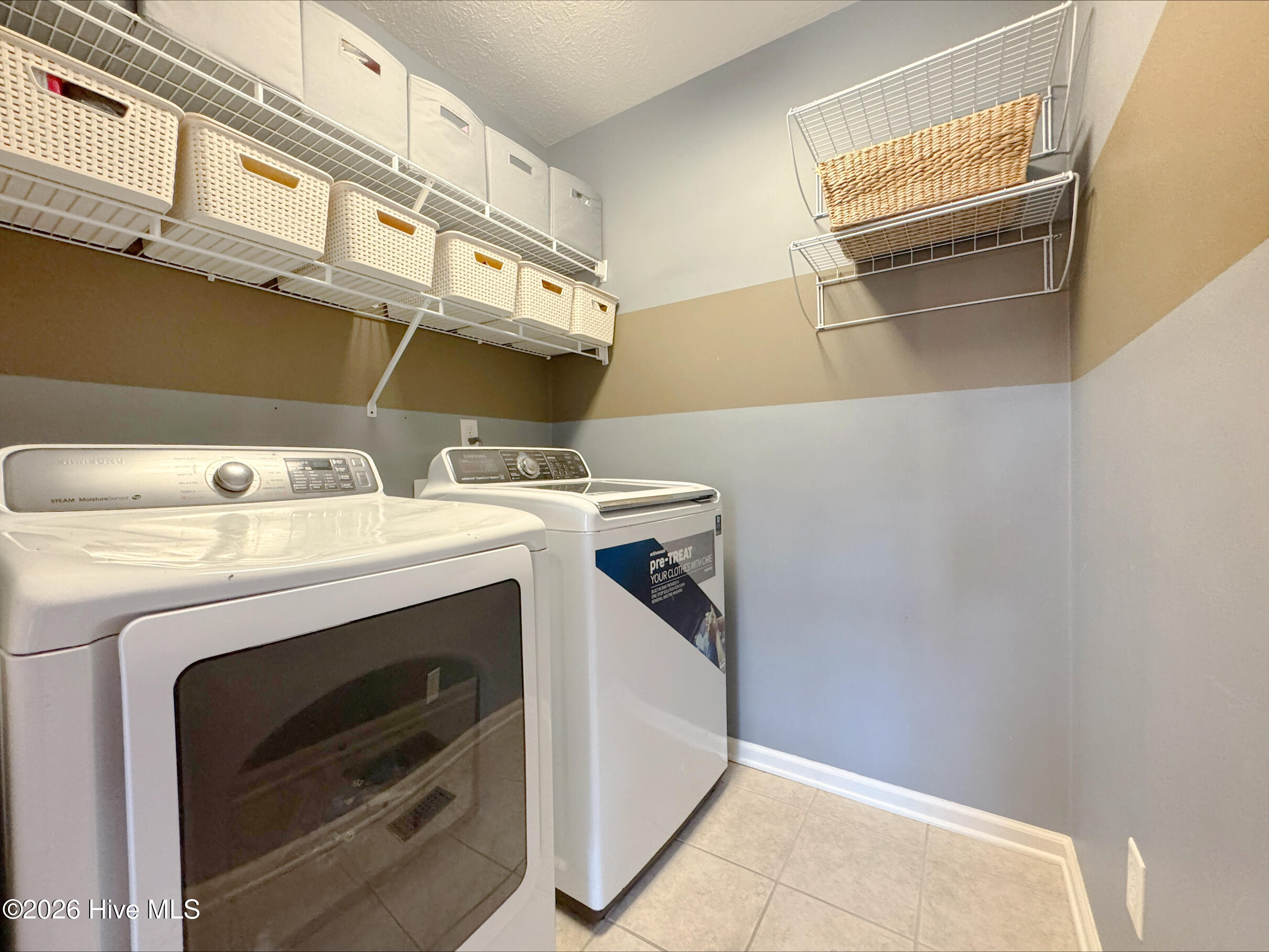 100567145 | Photo 16