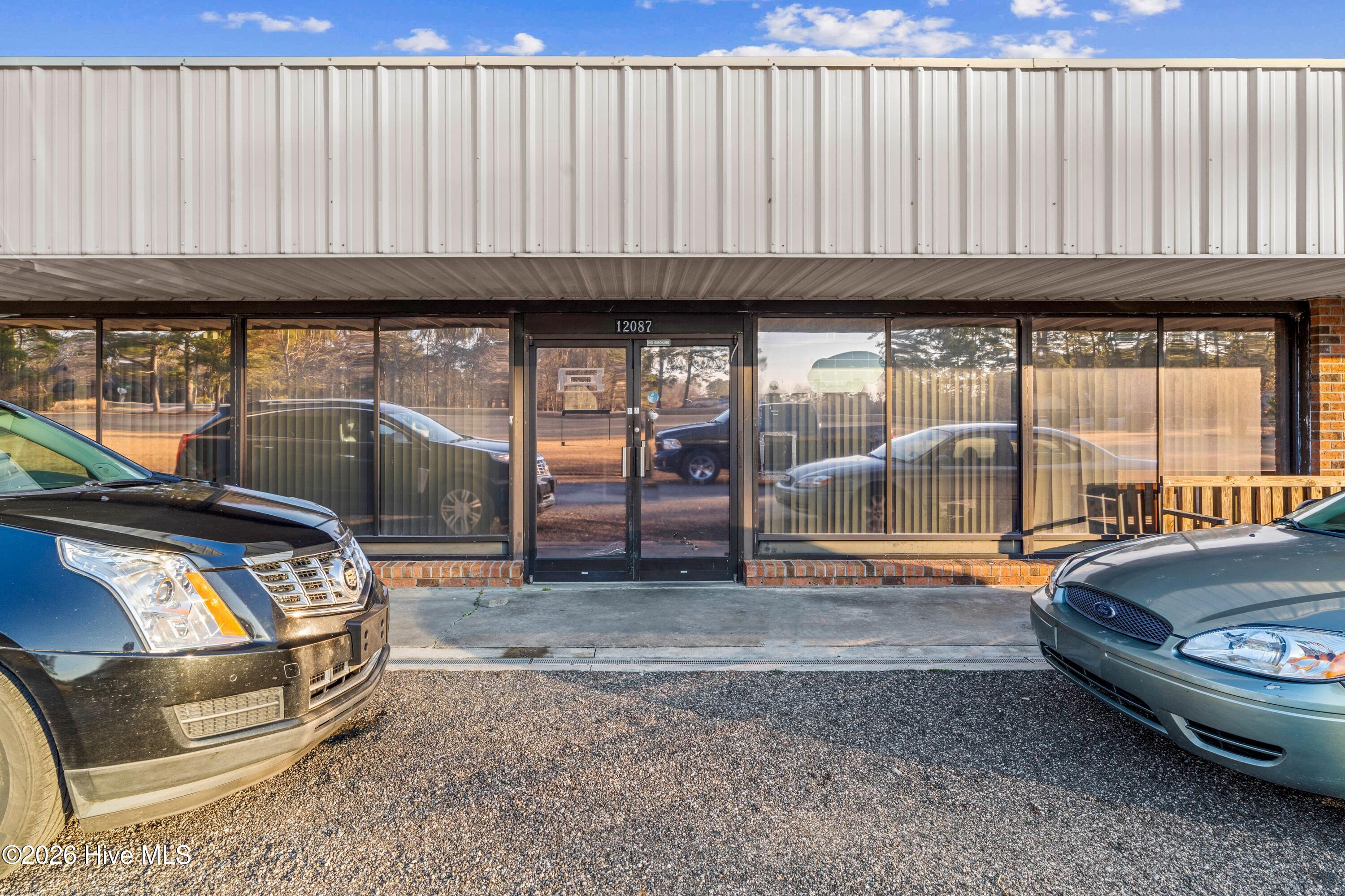 100549965 | Photo 40