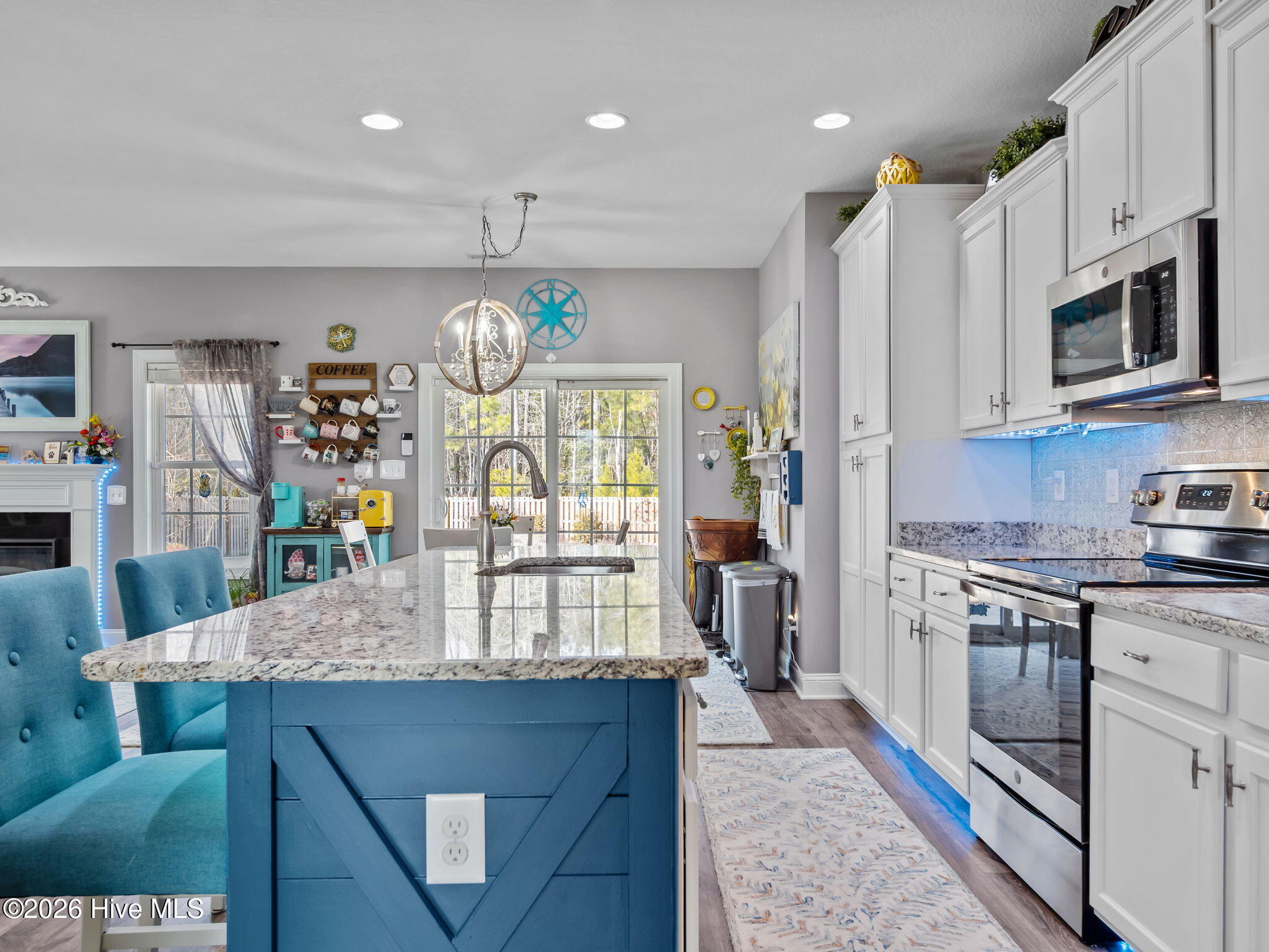 100554631 | Photo 10