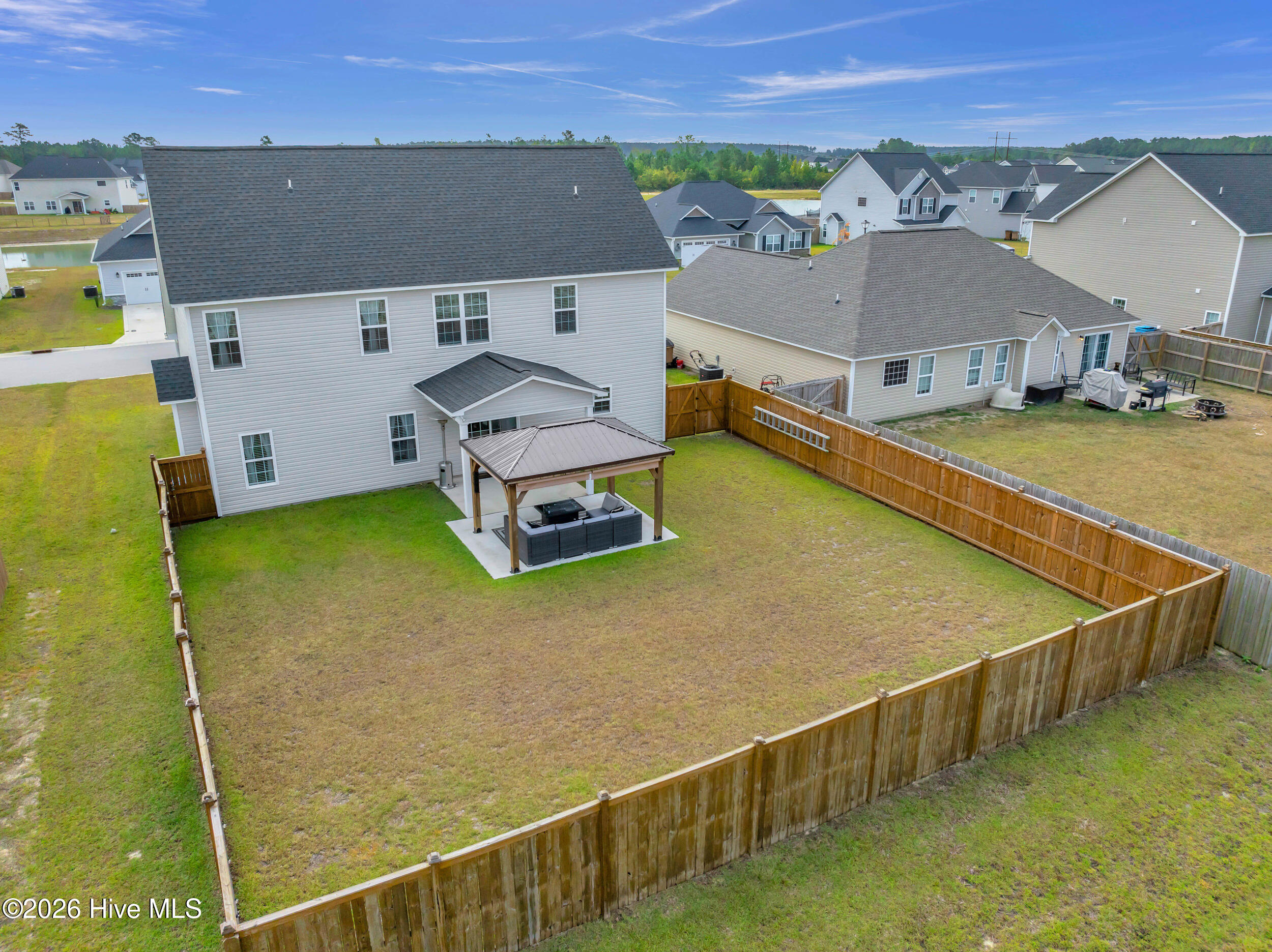 100547257 | Photo 49