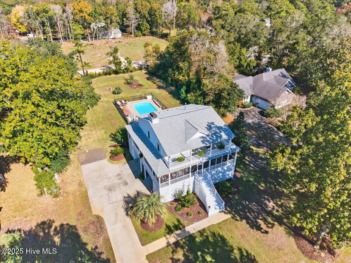 100540409 | Photo 10