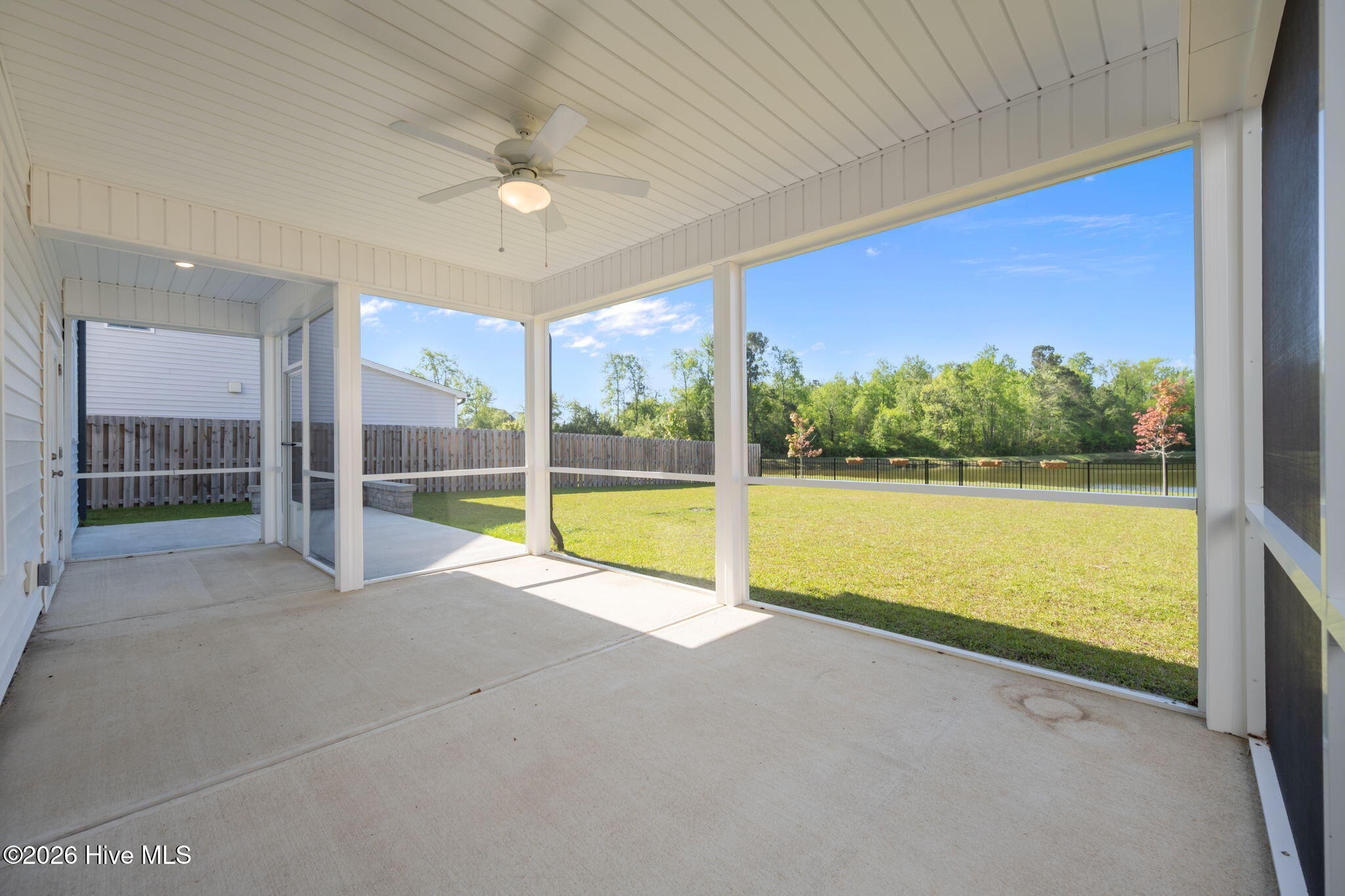 100567807 | Photo 20